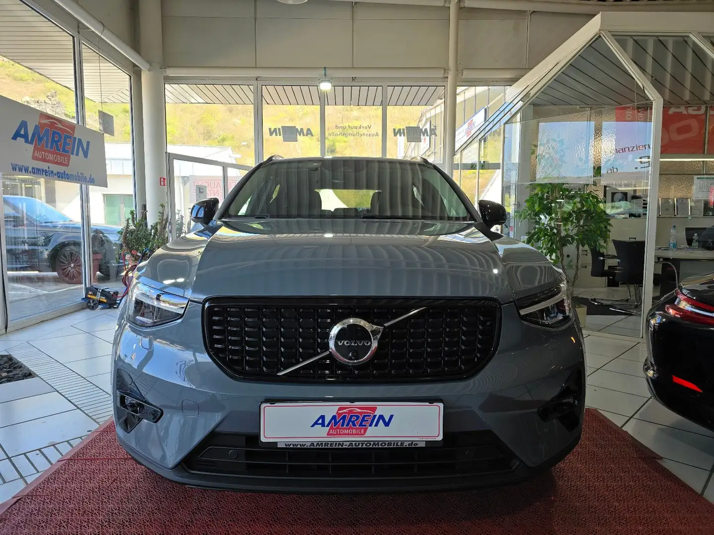 Volvo XC40 Plus Dark Recharge+STANDH.+H/K+360°+NAVI+ Gris - 2