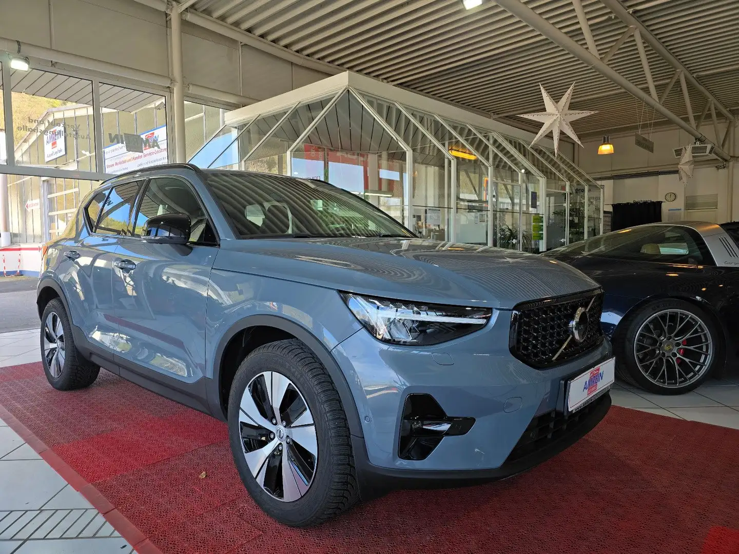 Volvo XC40 Plus Dark Recharge+STANDH.+H/K+360°+NAVI+ Gris - 1