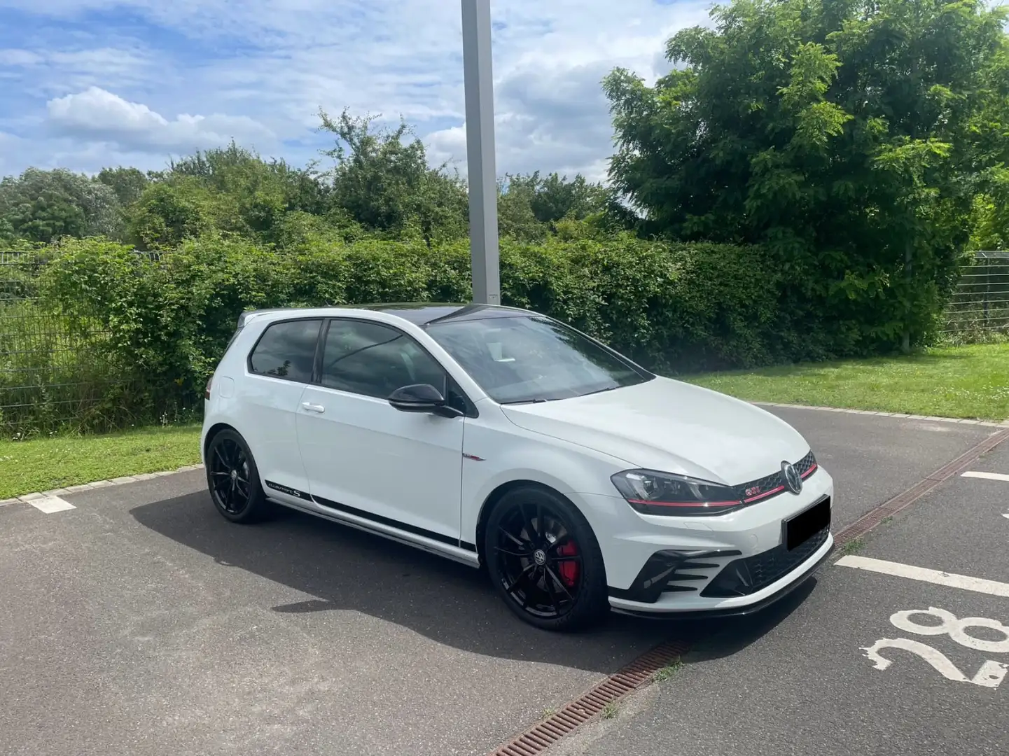 Volkswagen Golf GTI Clubsport S   87/400 Blanco - 1