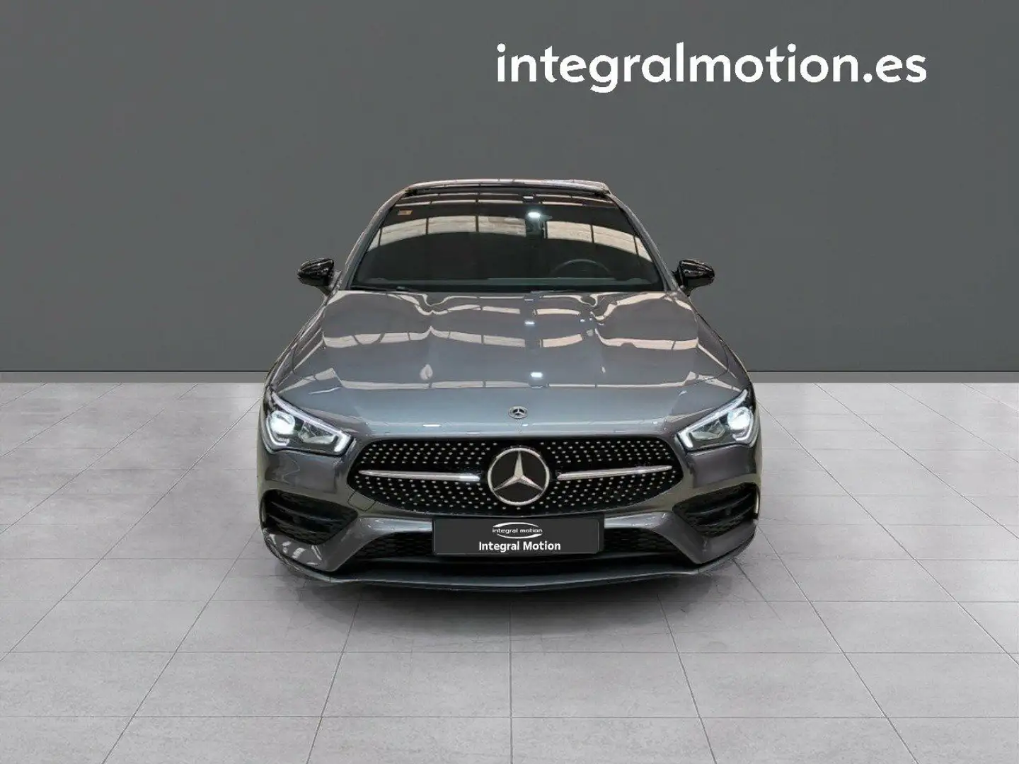 Mercedes-Benz CLA 250 e Gris - 2