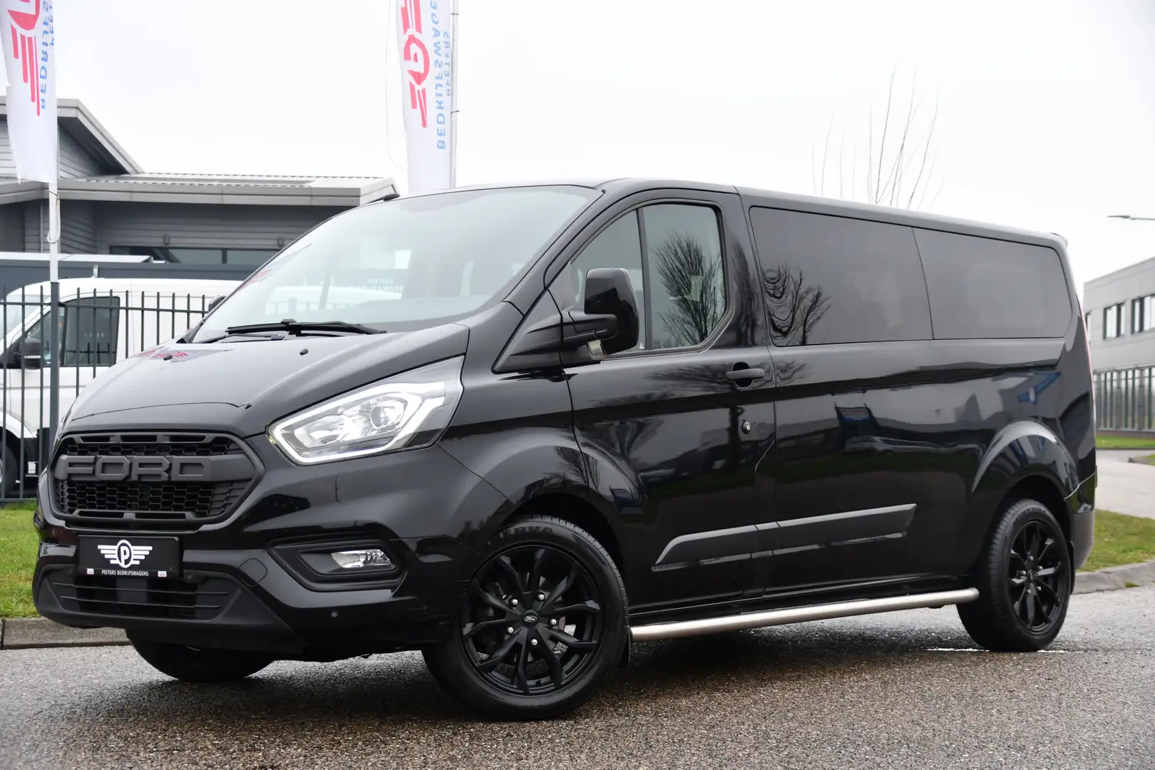 Ford Transit Custom 320 2.0 TDCI L2H1 Black Edition MARGE, 9 Persoons, Negro - 2