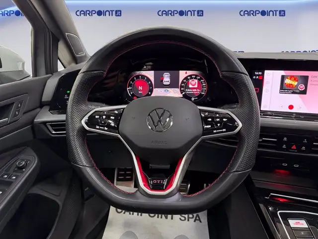 Volkswagen Golf view 13