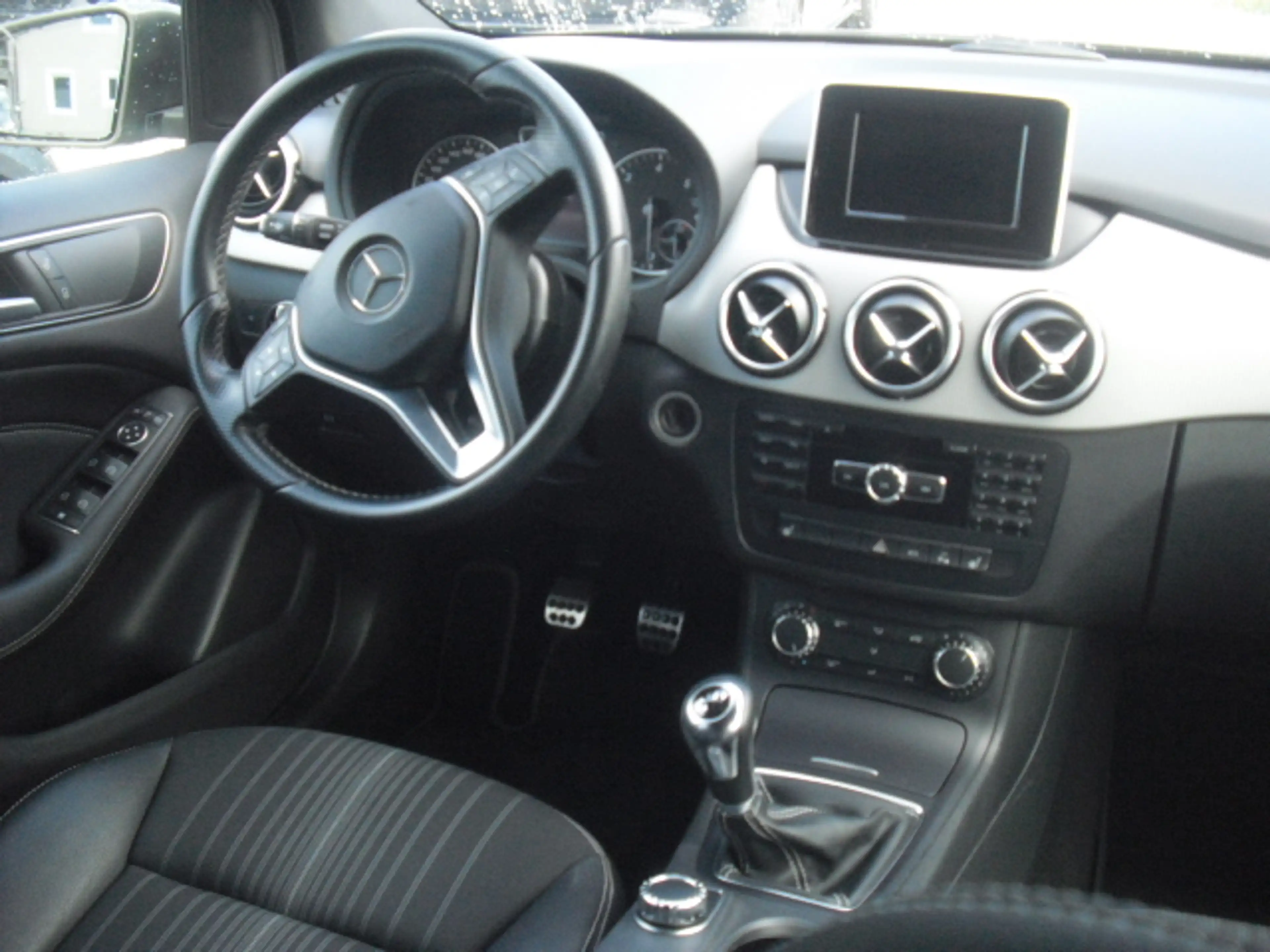 Mercedes-Benz B 180 B 180 CDI / d (246.212) — photo 8