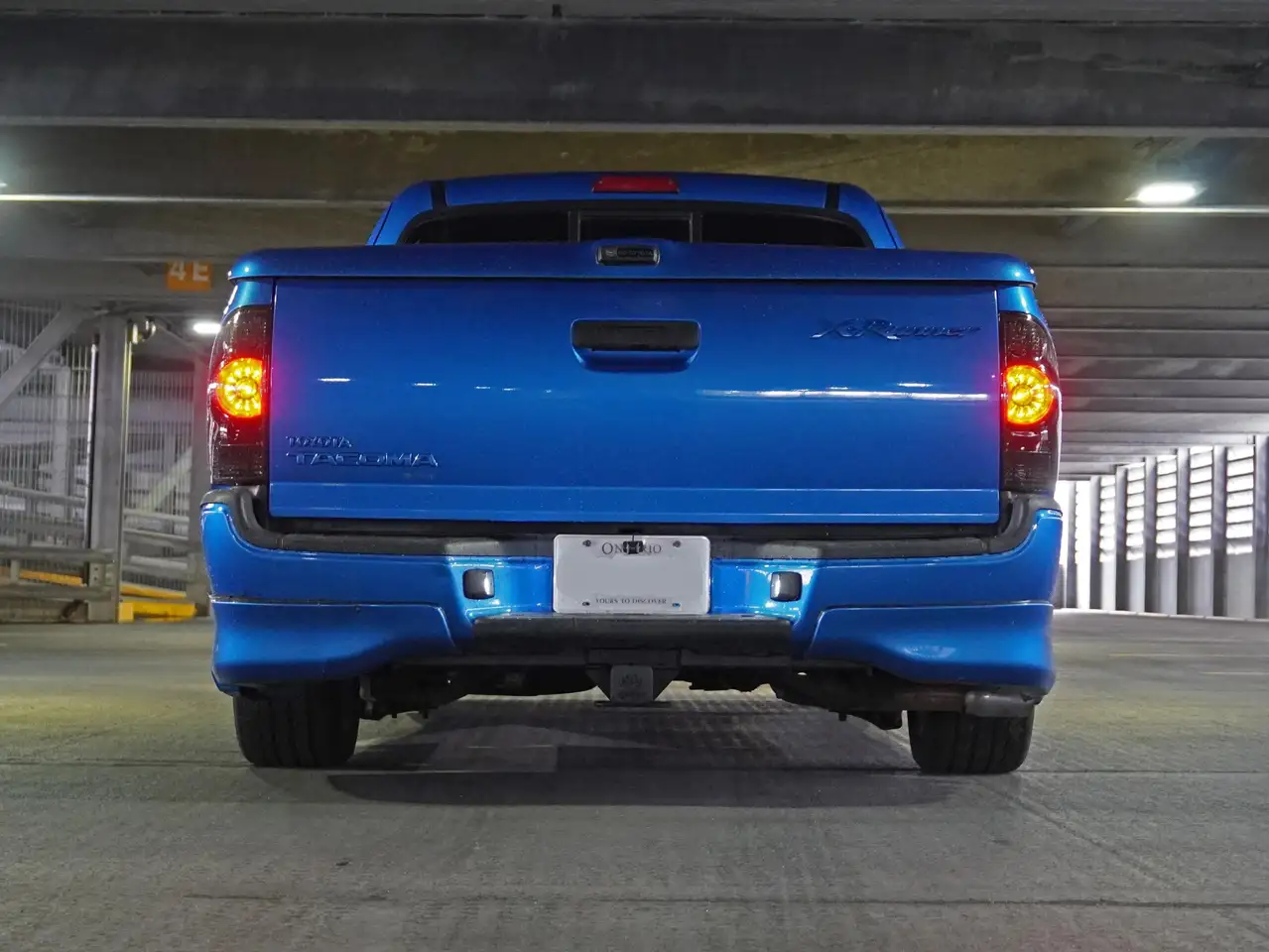 Toyota Tacoma снимка Toyota Tacoma
