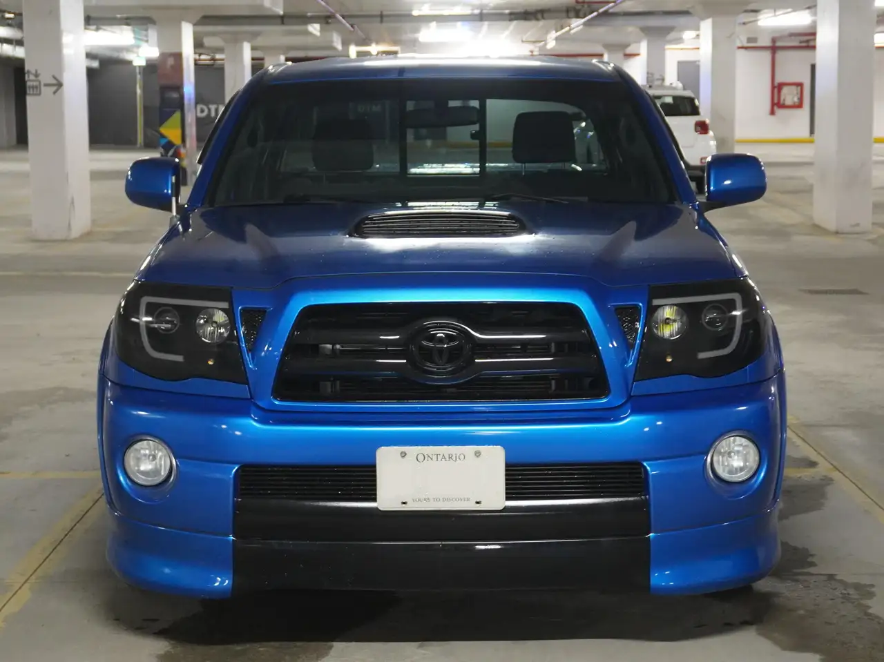 Toyota Tacoma снимка Toyota Tacoma