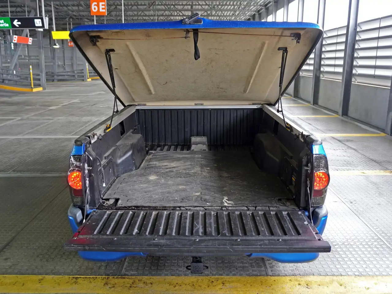 Toyota Tacoma снимка Toyota Tacoma