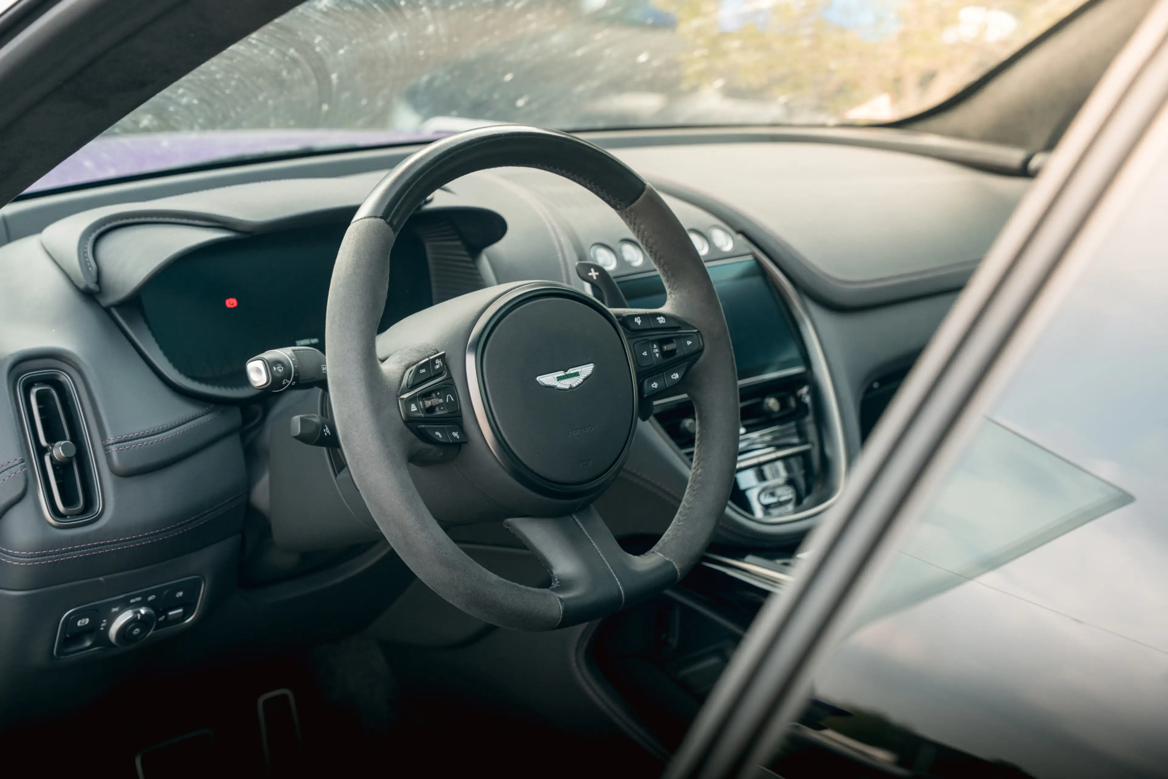Aston Martin DBX 4.0 V8 707 Purple Uniek! — photo 5