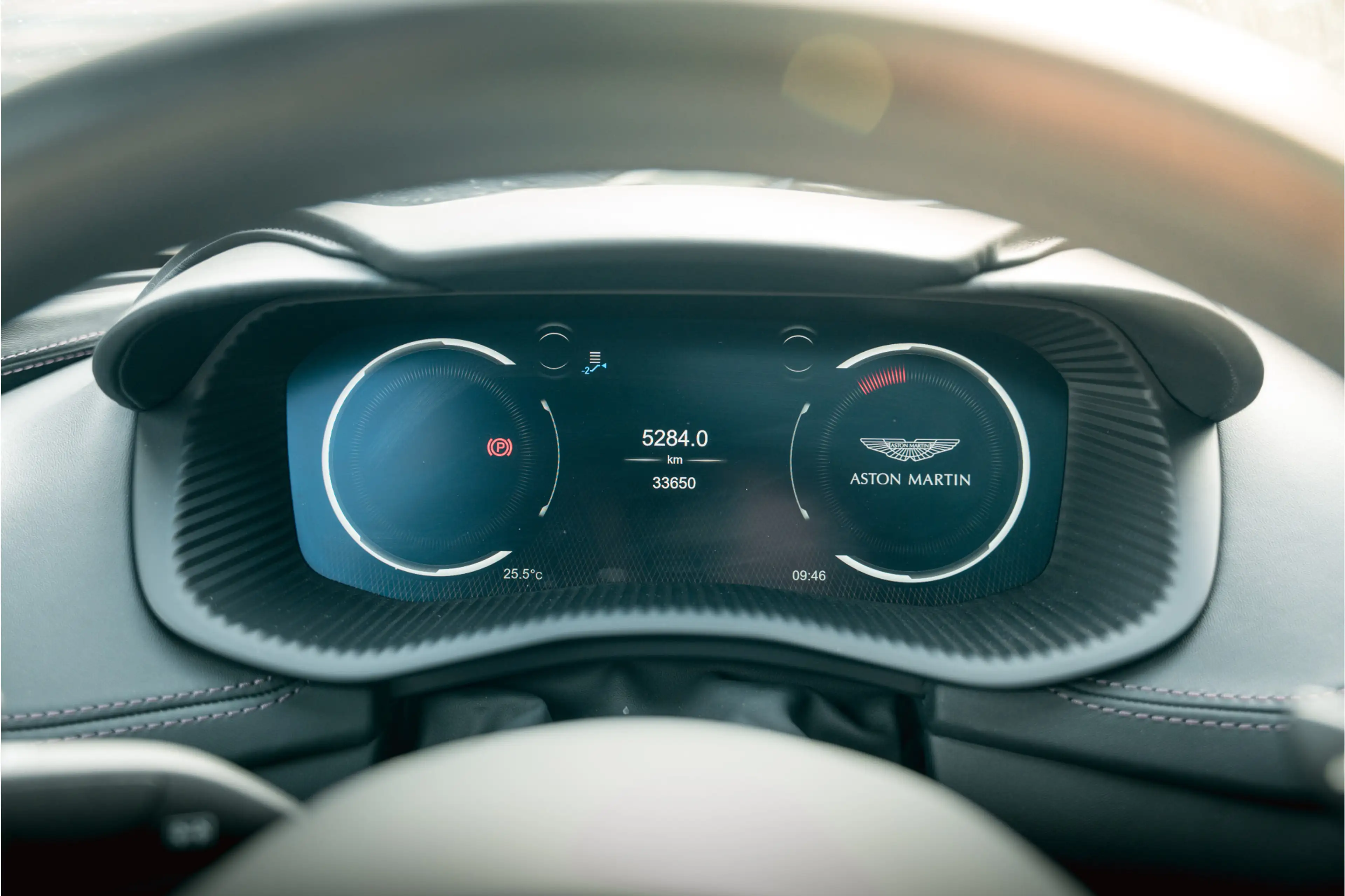 Aston Martin DBX 4.0 V8 707 Purple Uniek! — photo 9