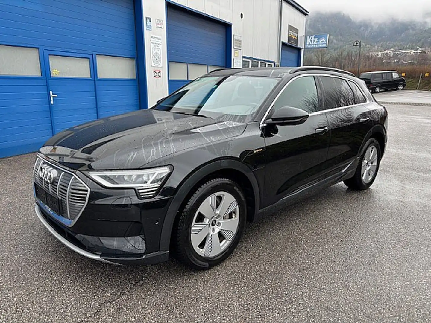 Audi e-tron 55 quattro 95kWh Business Negro - 1
