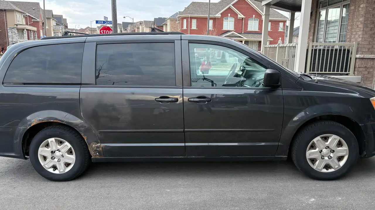 Dodge Grand Caravan снимка Dodge Grand Caravan