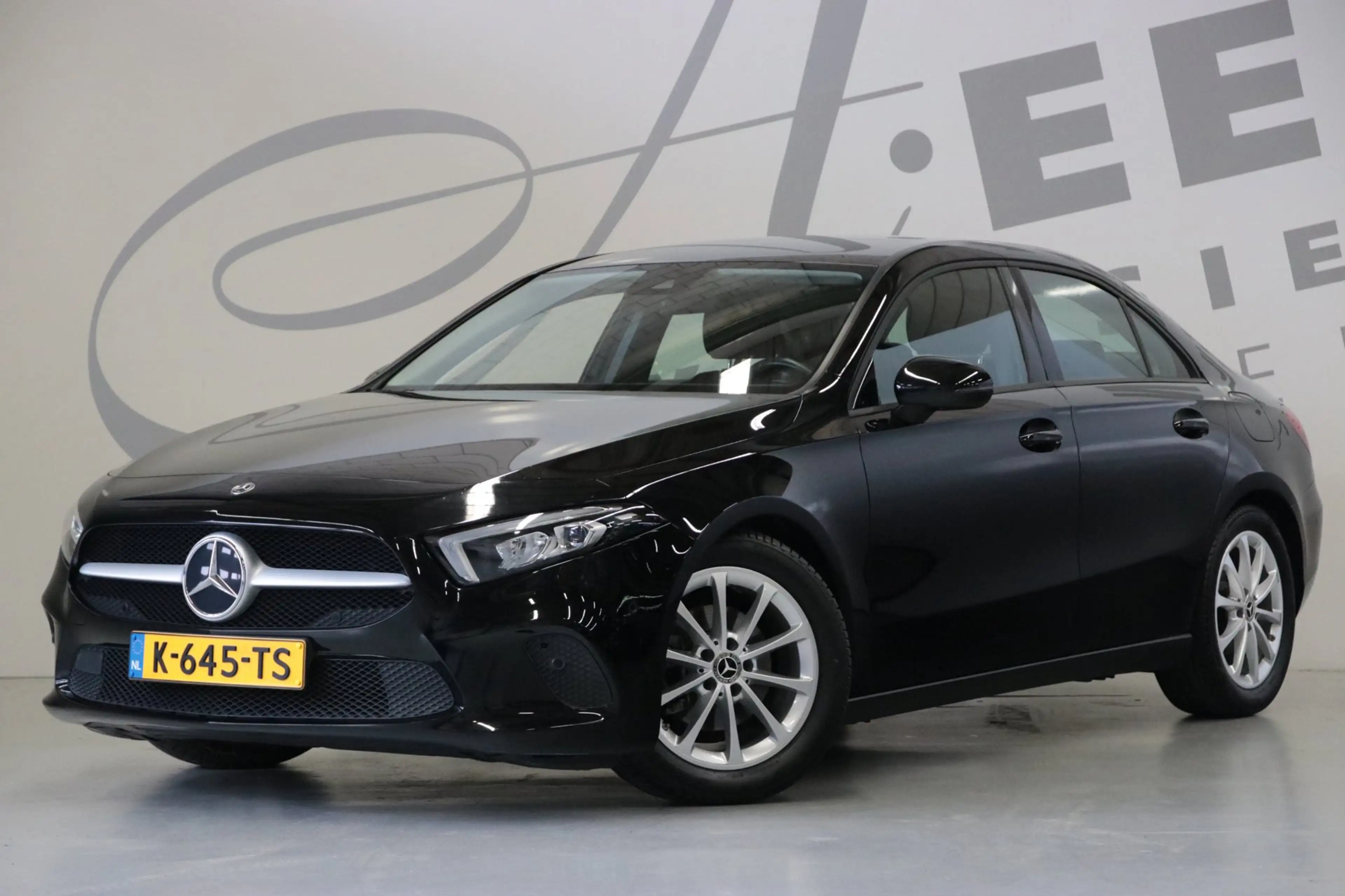 Mercedes-Benz A 180 Apple CarPlay/ Led-koplampen/ Achteruitrijcamera