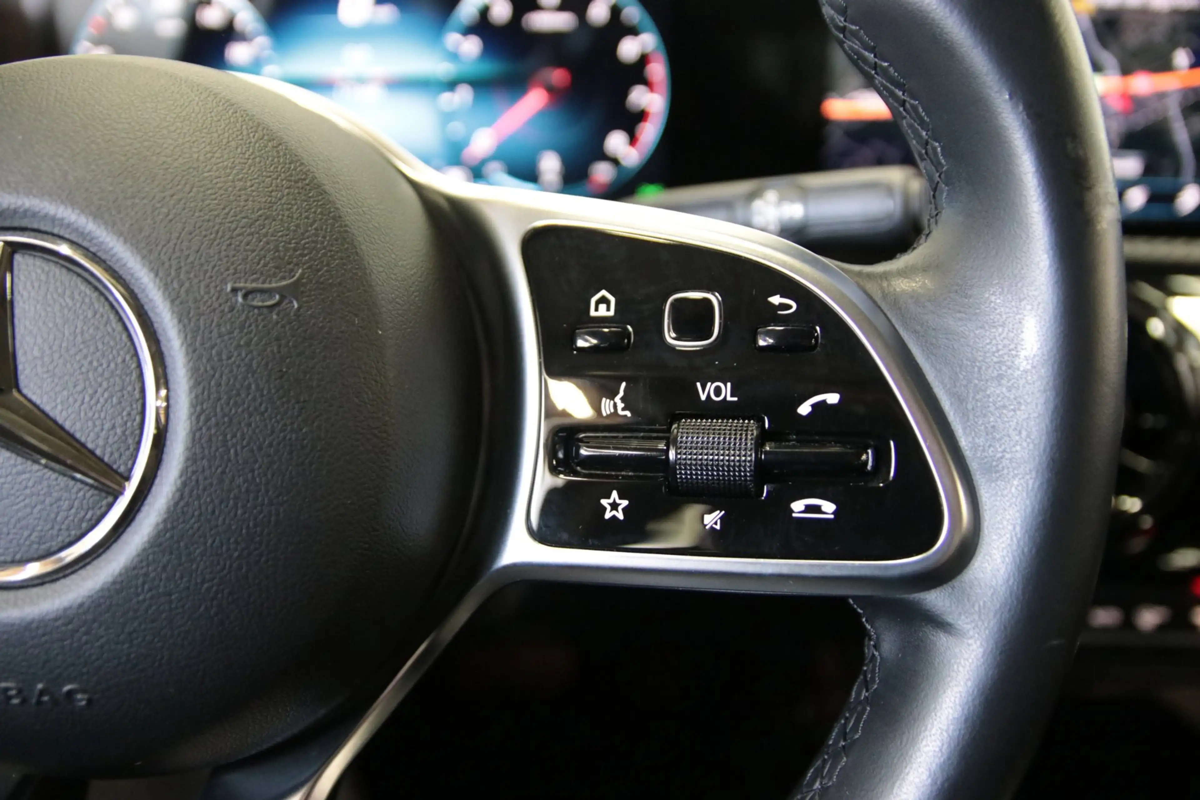 Mercedes-Benz A 180 Apple CarPlay/ Led-koplampen/ Achteruitrijcamera — photo 28