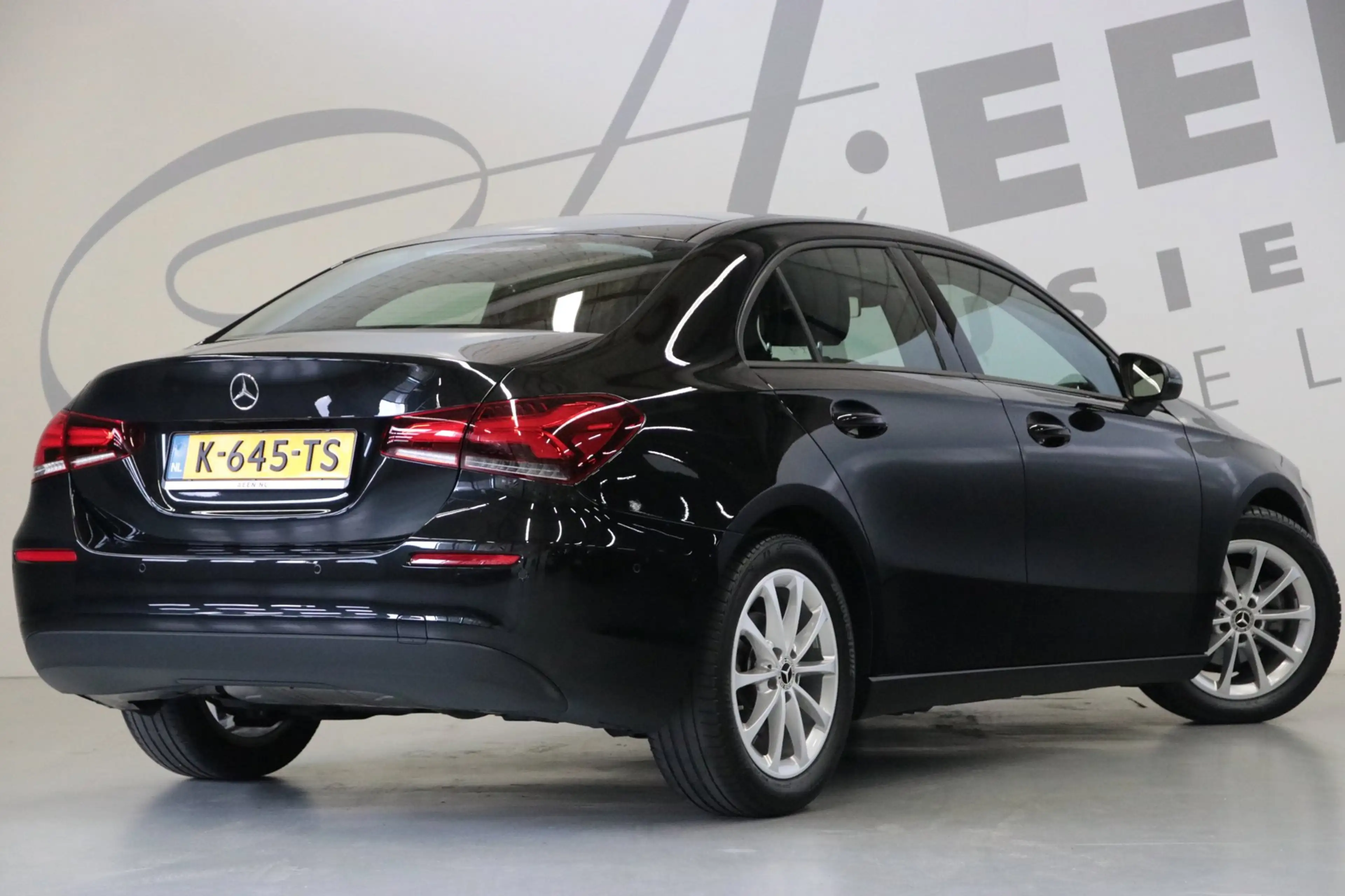 Mercedes-Benz A 180 Apple CarPlay/ Led-koplampen/ Achteruitrijcamera — photo 16
