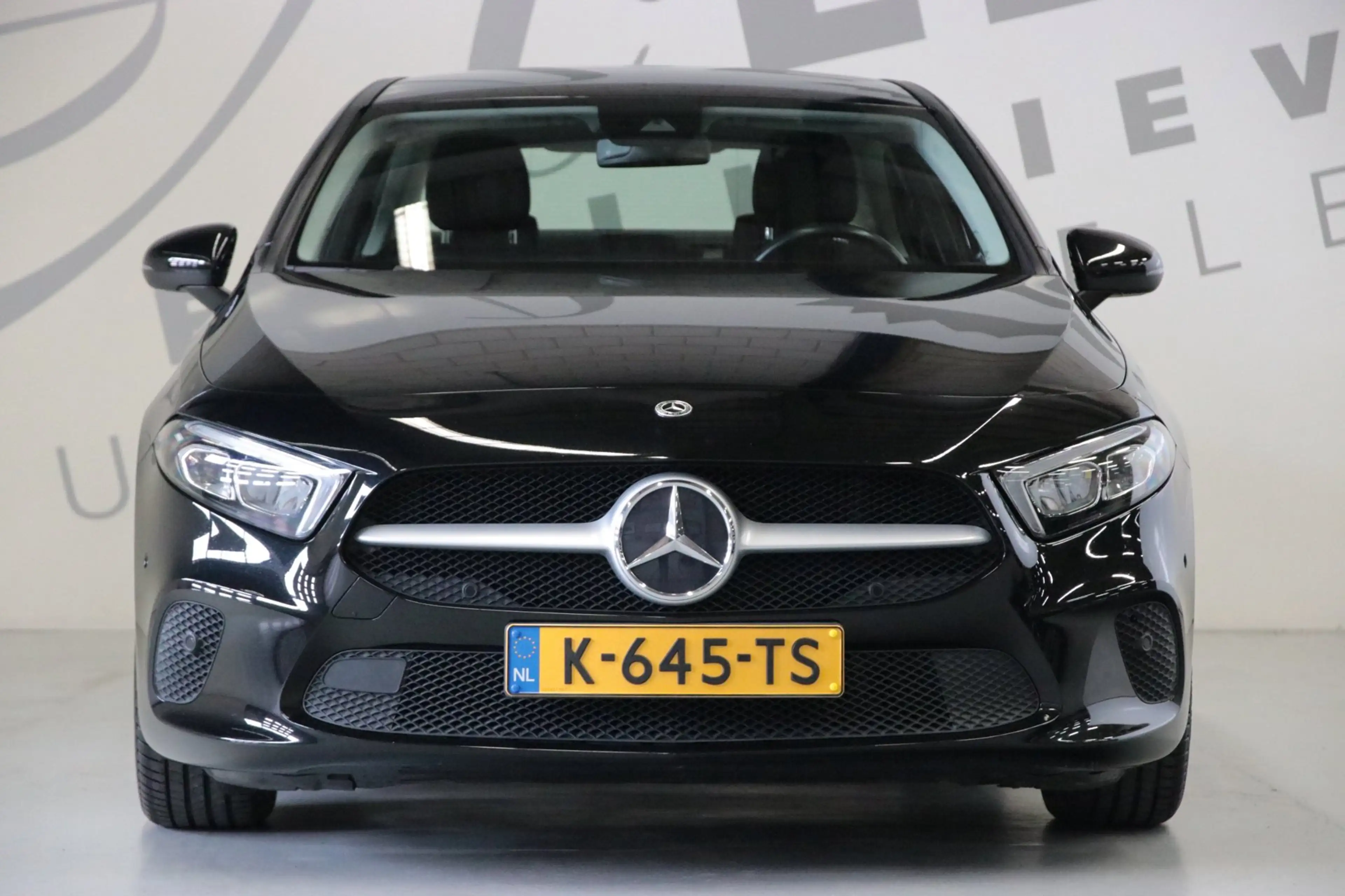 Mercedes-Benz A 180 Apple CarPlay/ Led-koplampen/ Achteruitrijcamera — photo 2