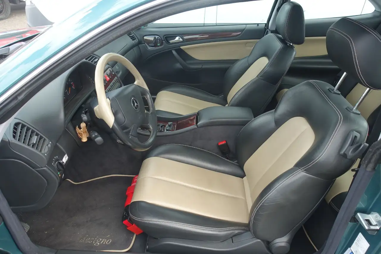 Mercedes-Benz CLK 320 Elegance Aut., foto 12