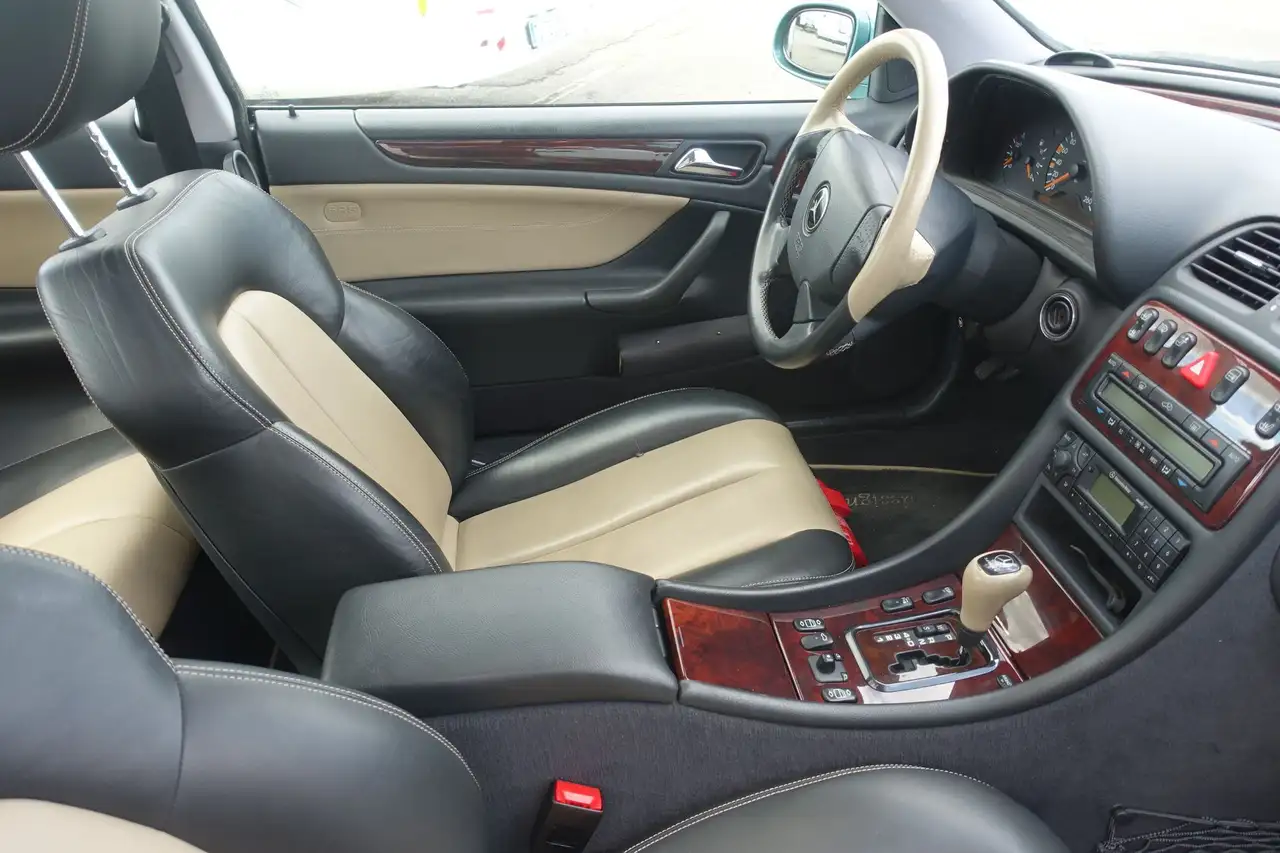 Mercedes-Benz CLK 320 Elegance Aut., foto 10