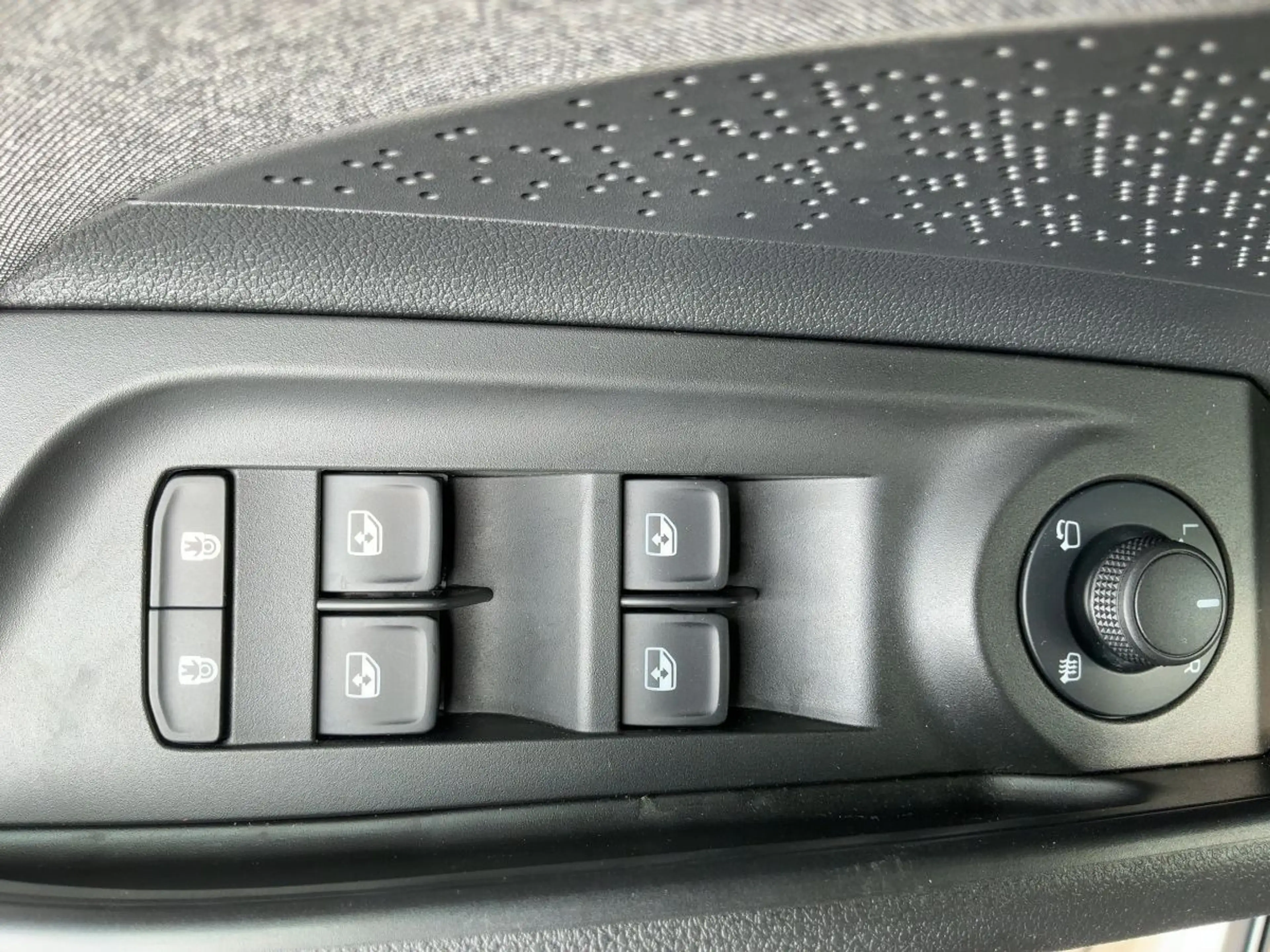 Skoda Enyaq 85 LOFT MATRIX+NAVI+AHK+ACC+RFK+WäPu+20Z. — photo 17