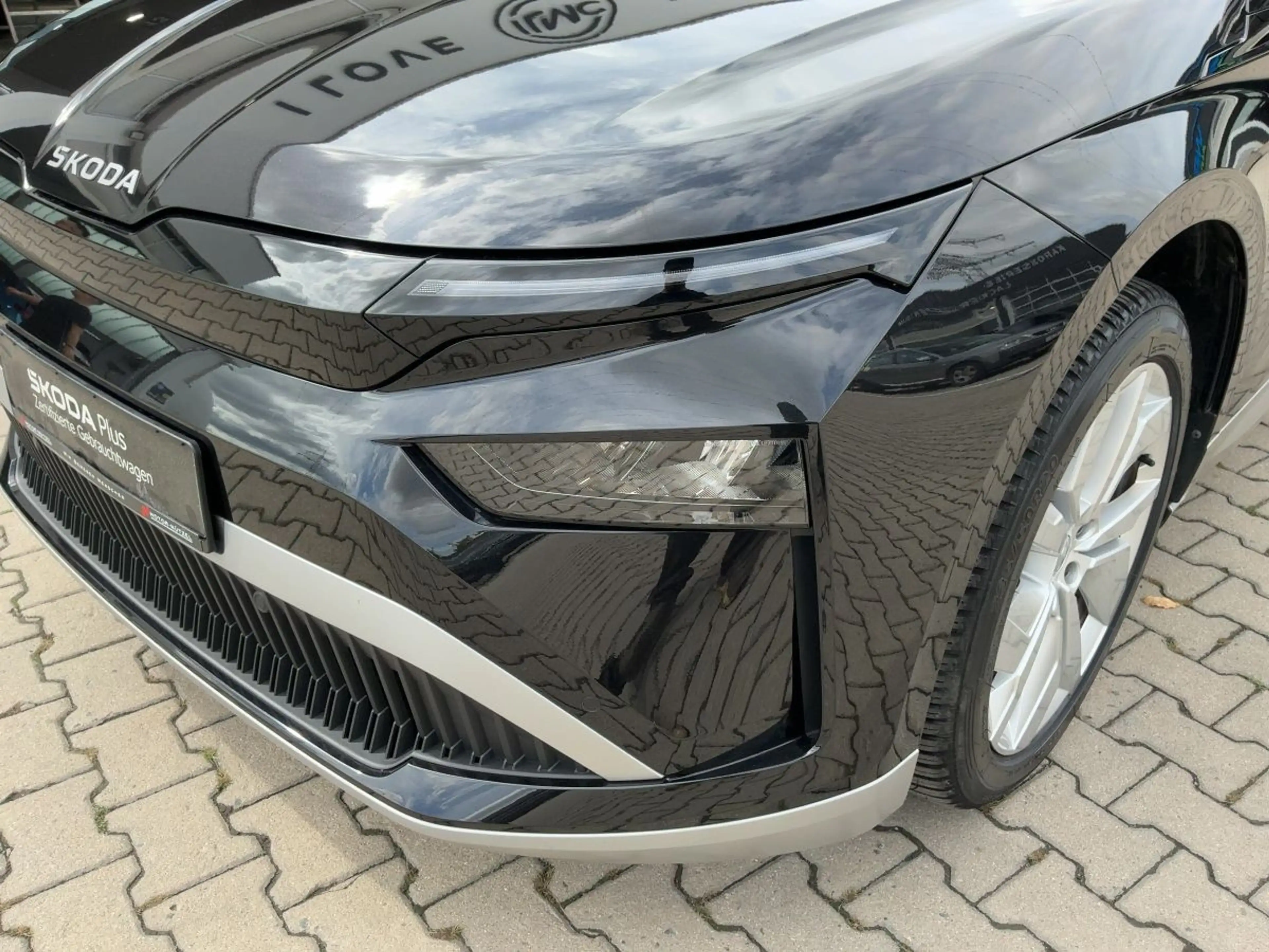 Skoda Enyaq 85 LOFT MATRIX+NAVI+AHK+ACC+RFK+WäPu+20Z. — photo 16