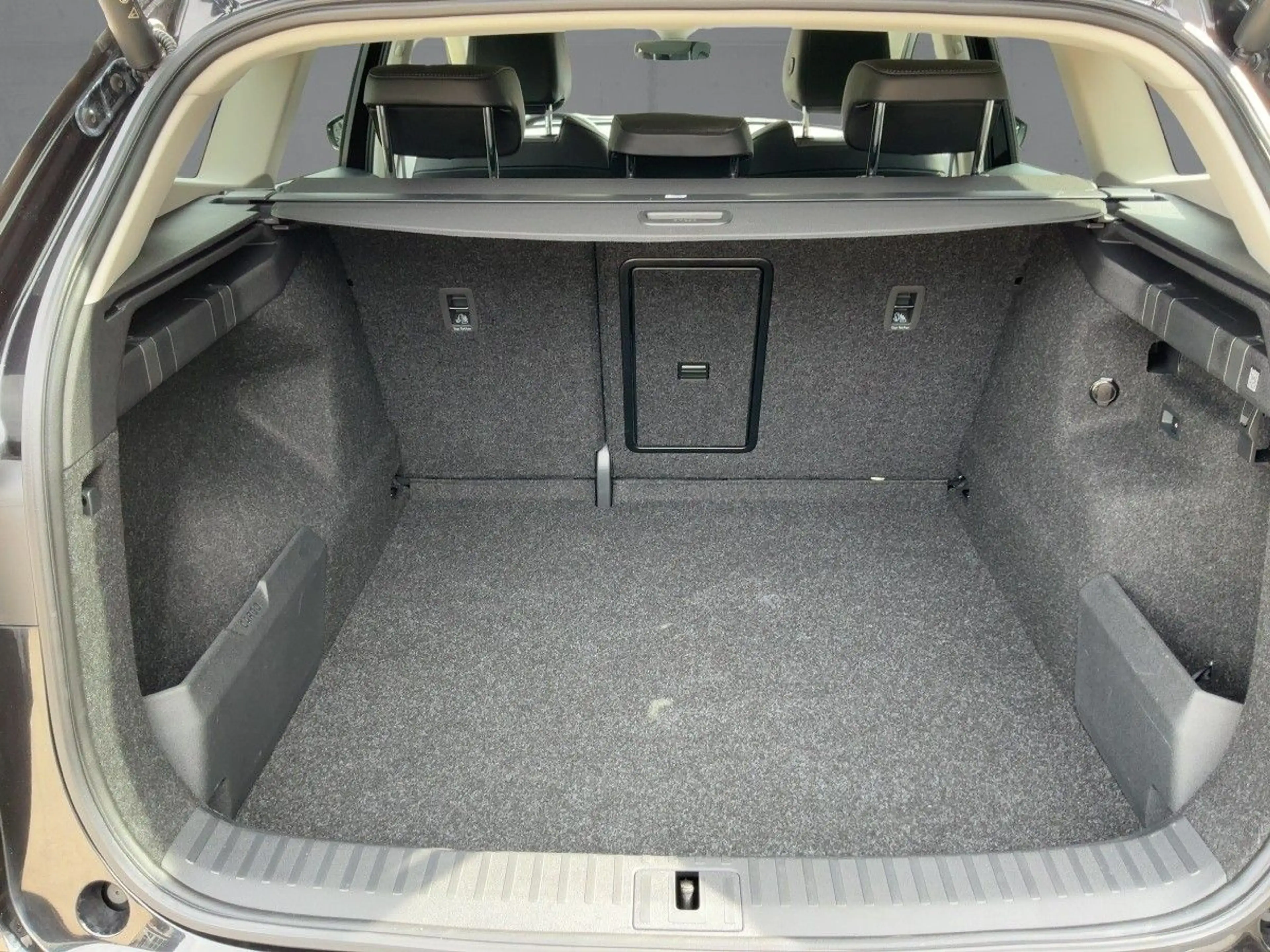 Skoda Enyaq 85 LOFT MATRIX+NAVI+AHK+ACC+RFK+WäPu+20Z. — photo 13