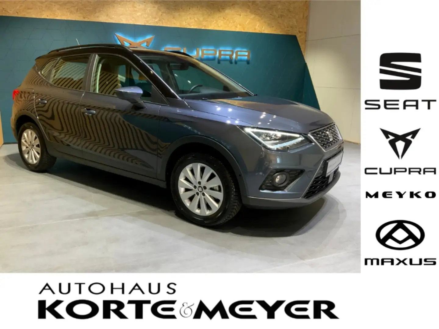 SEAT Arona Style 1.0TSI 6-Gang+AHK +Kamera+DAB Gris - 1
