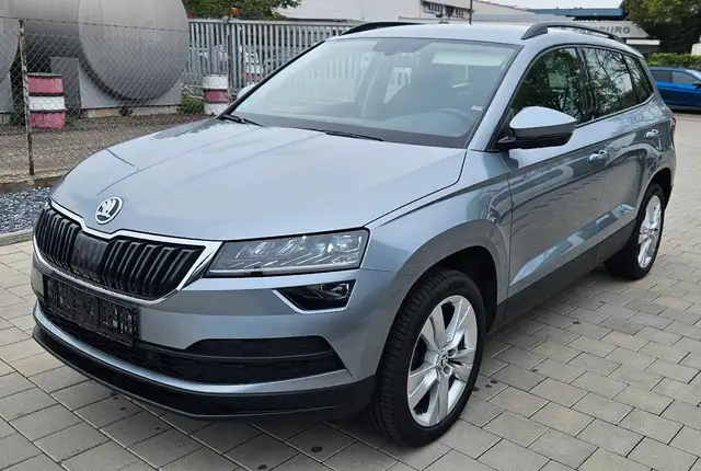 Skoda Karoq 1.5 TSI ACT DSG Style LED 1.Hand