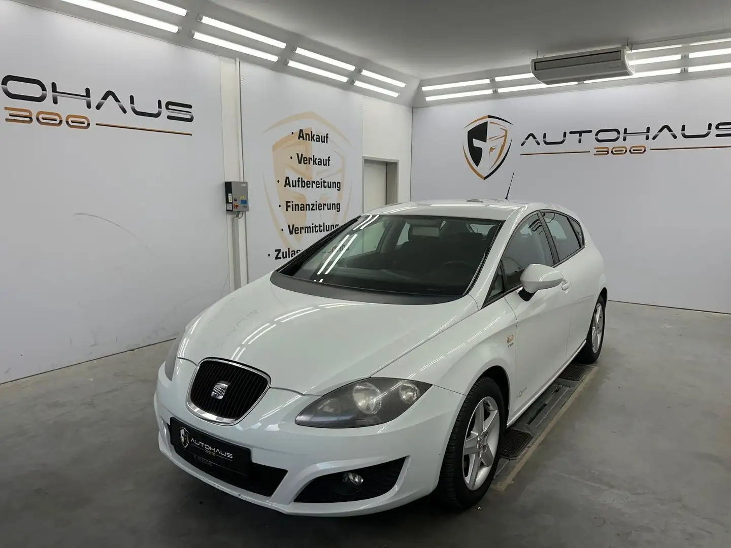 SEAT Leon Reference Copa Eco KLIMA TEMPO MFL TÜV NEU Weiß - 1