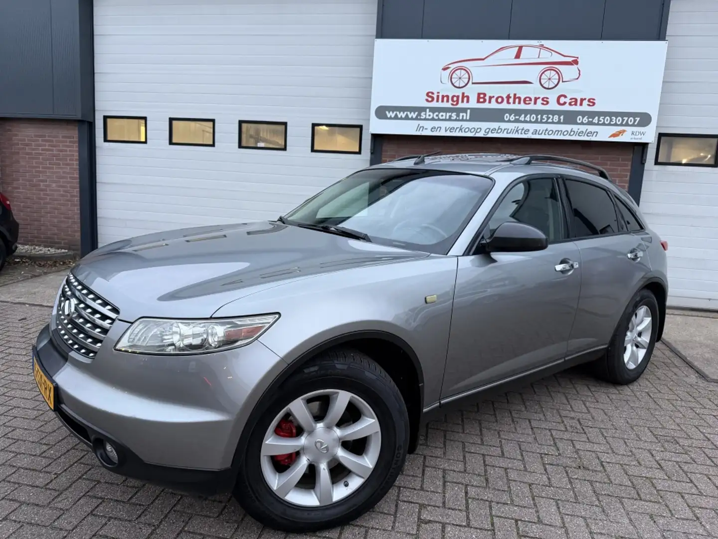 Infiniti FX FX35 AWD AUT DAK LEER TREKHAAK Y-TIMER INRUIL MOG! Grijs - 2