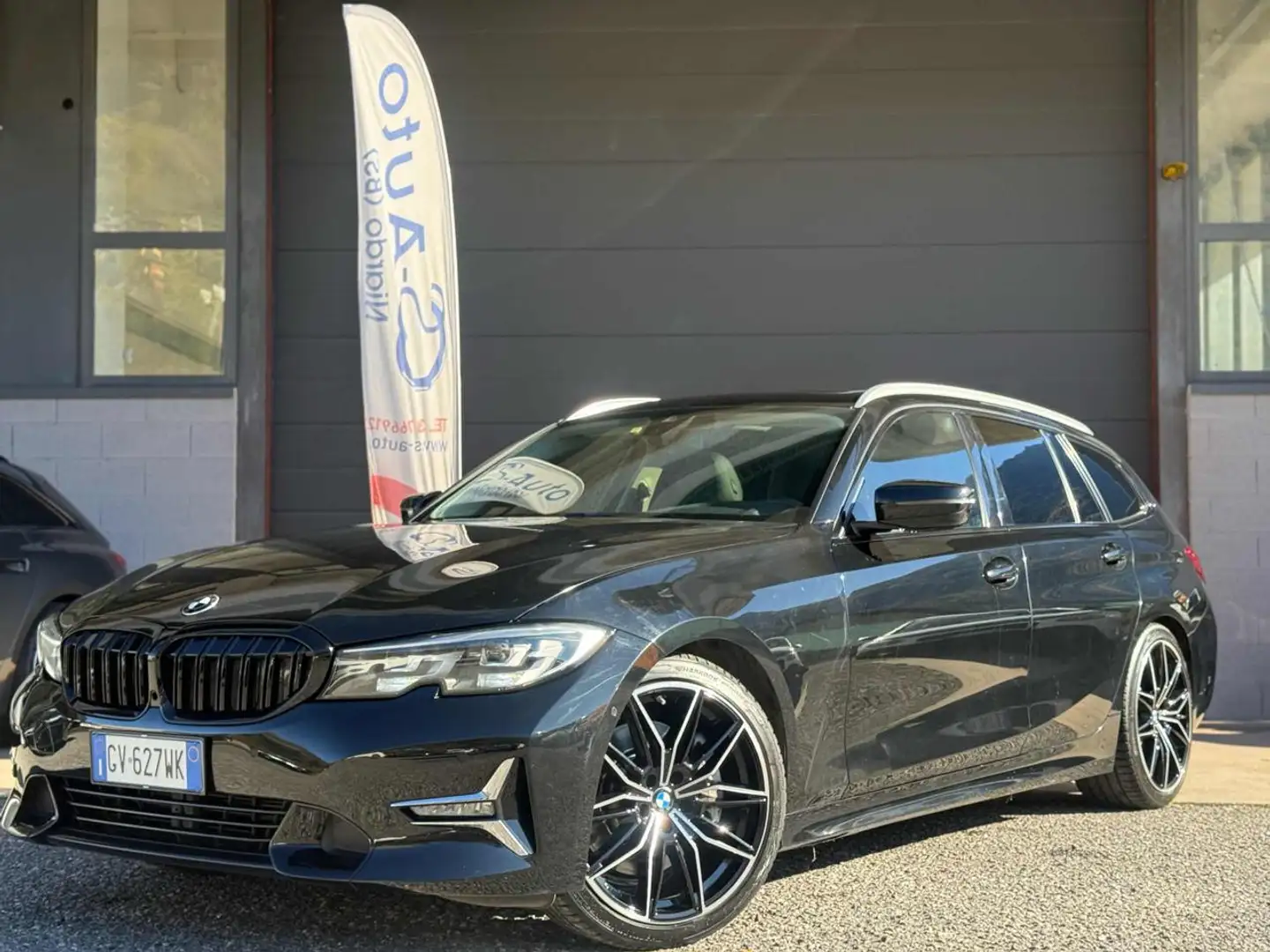 BMW 330 d Sport x drive 24 MESIGARANZIA Noir - 1