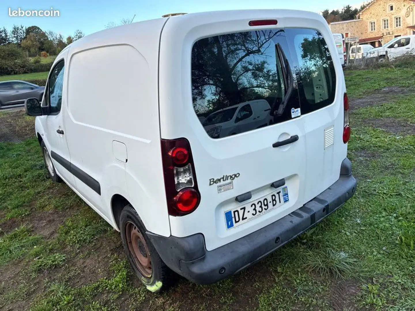 Citroen Berlingo Citroën 2016 61000 kil 2 places essence 100cv 48000 Blanc - 2