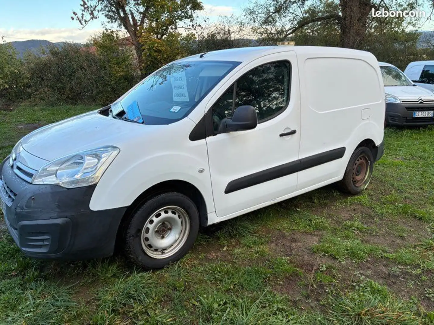 Citroen Berlingo Citroën 2016 61000 kil 2 places essence 100cv 48000 Blanc - 1
