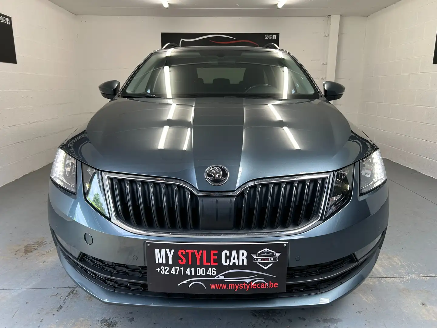 Skoda Octavia 1.0 TSI ESSENCE, NAVI, EURO 6 D-TEMP, GARANTIE 1AN Grau - 2