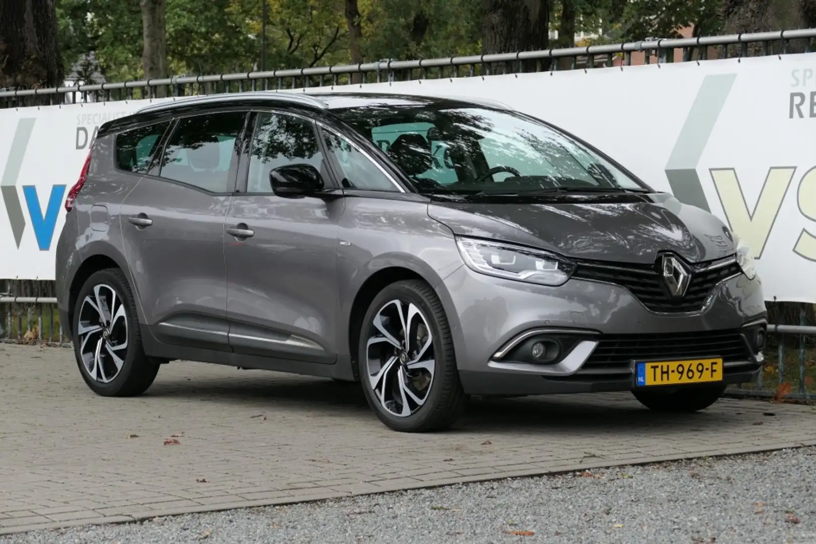 Renault Grand Scenic TCe 140 EDC Automaat Bose 7pers. Grey - 1