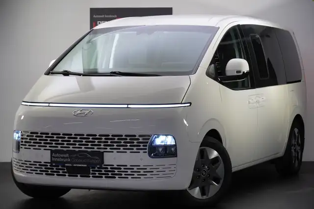 Hyundai STARIA Bus 2,2 CRDi Trend Line 4WD DCT Aut.