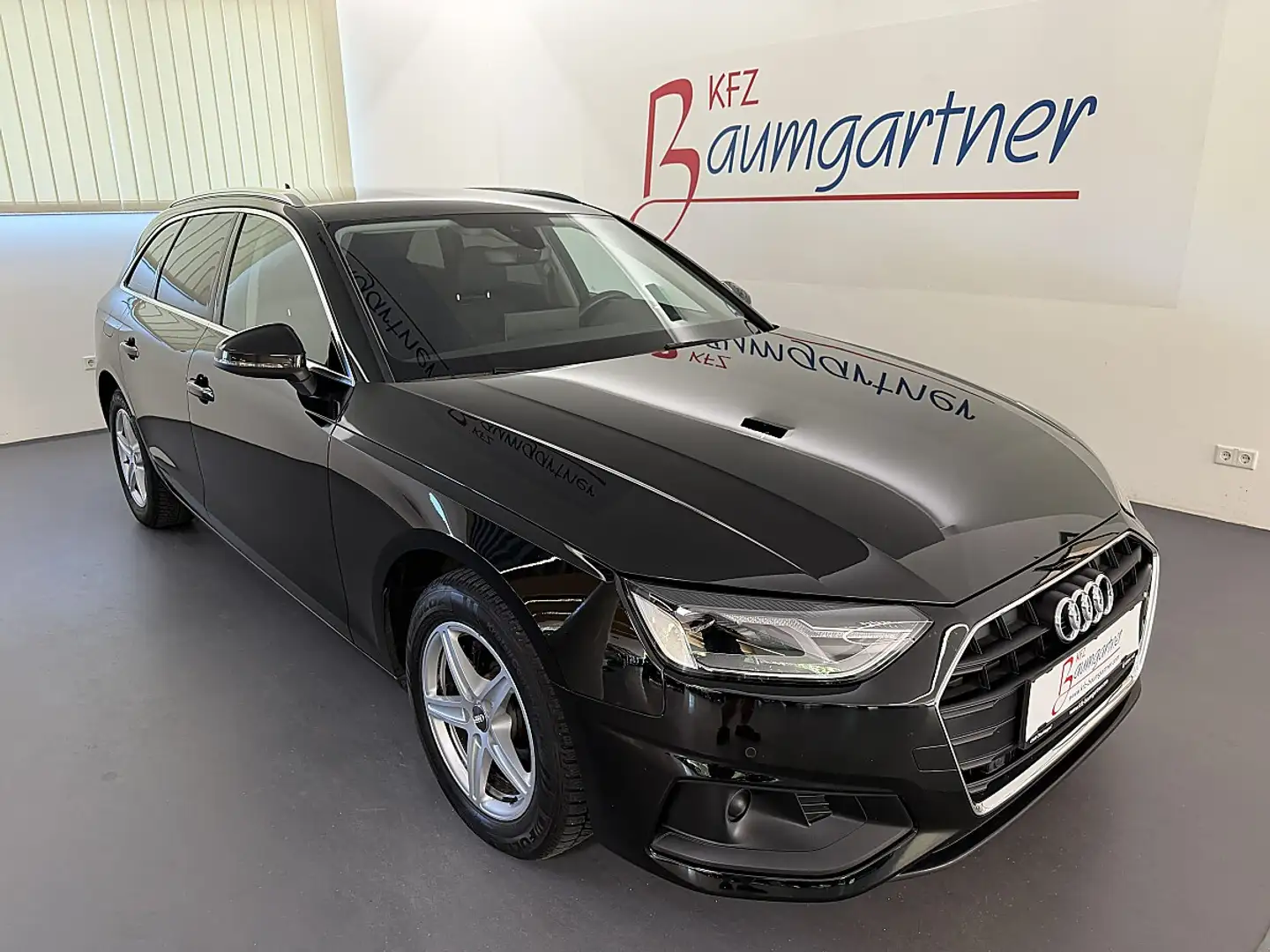 Audi A4 Avant 35TDI S-tronic *LED*NAVI*AHK*Tempomat*PDC... Schwarz - 1