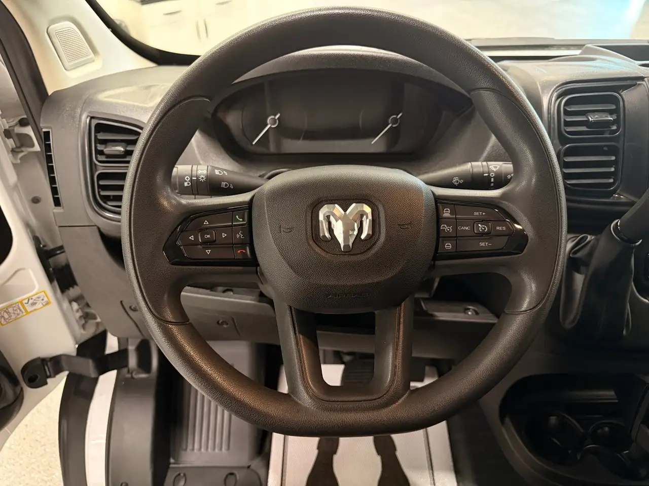 RAM ProMaster 2500 снимка RAM ProMaster 2500