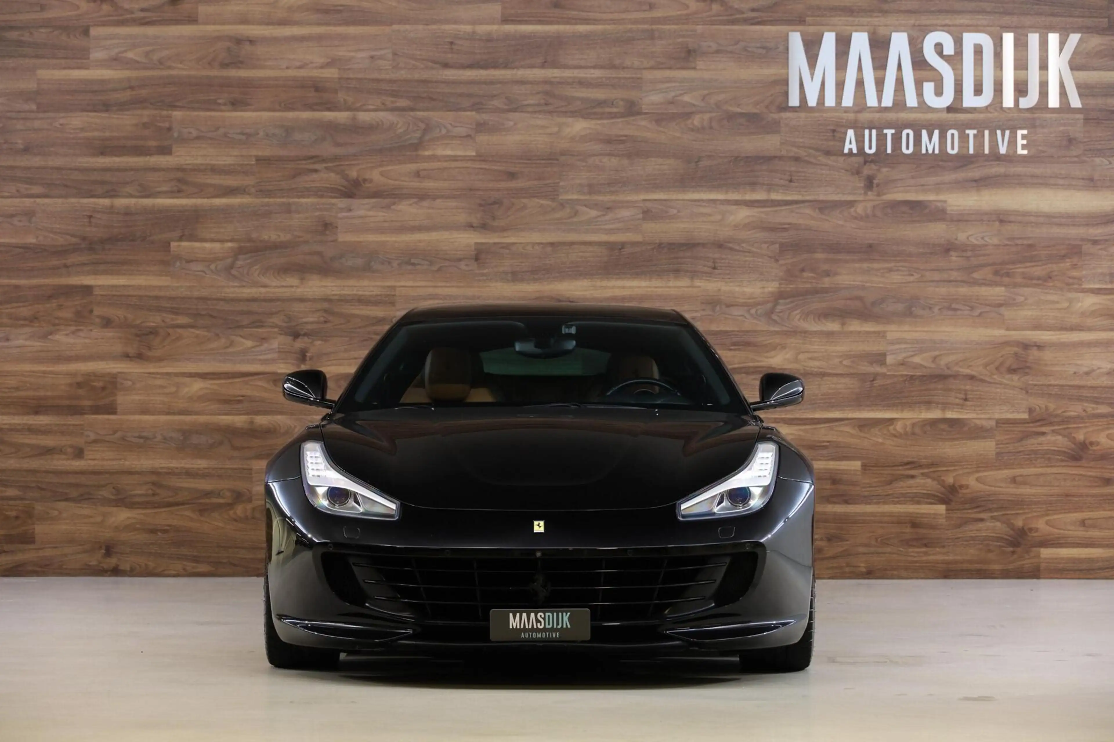 Ferrari GTC4 Lusso V12 HELE|Novitec|Pass Display|Pano|JBL| — photo 2