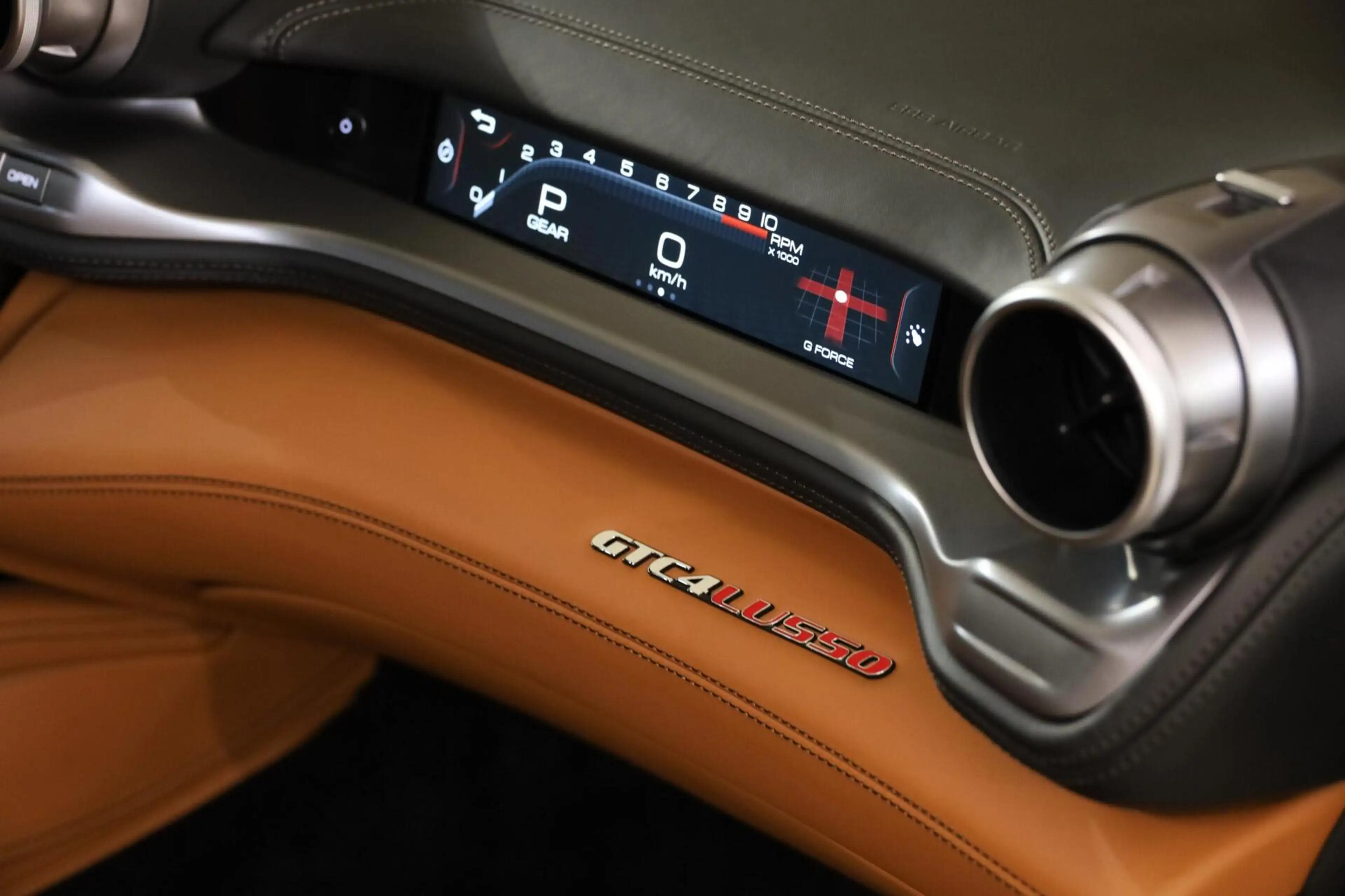 Ferrari GTC4 Lusso V12 HELE|Novitec|Pass Display|Pano|JBL| — photo 30