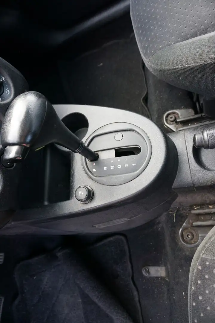 Ford Fiesta Ghia  AUTOMATIK, NAVI, KLIMA, PARKTRONIK Argent - 1
