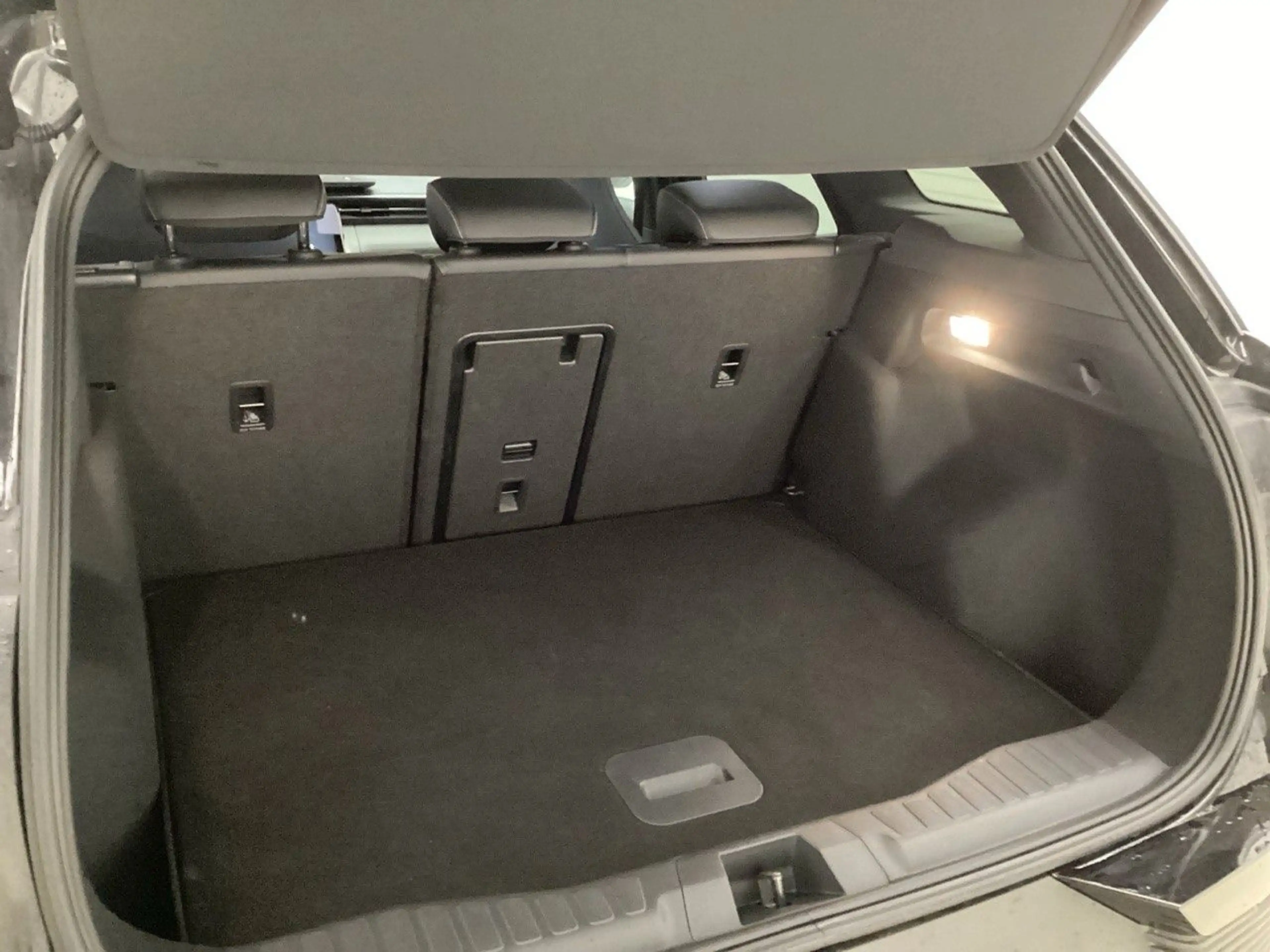 Ford Explorer AWD 79kWh Auto./360-KAMERA/ACC/HEAD-UP/ — photo 5