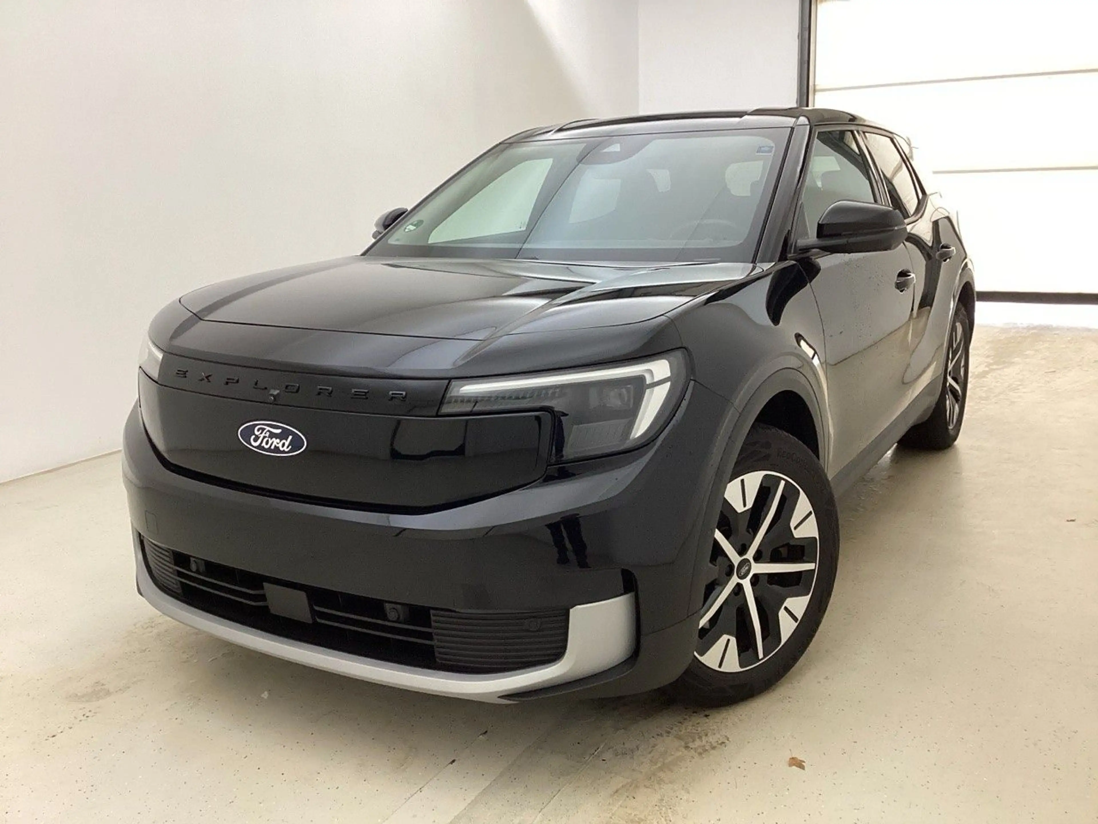 Ford Explorer AWD 79kWh Auto./360-KAMERA/ACC/HEAD-UP/ — photo 2