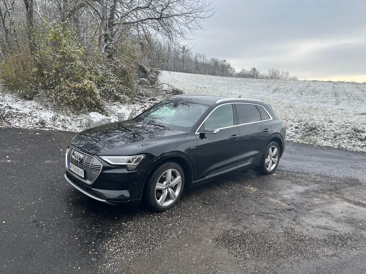 Audi e-tron e-tron 55 quattro 95kWh Advanced Schwarz - 1