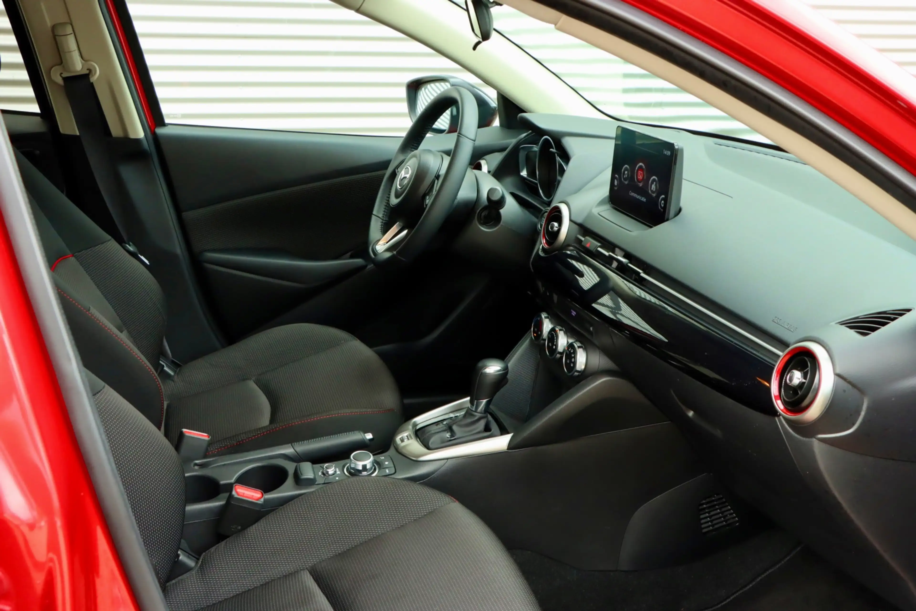 Mazda 2 1.5 Skyactiv-G Comfort | 1E EIGENAAR | CARPLAY | S — photo 11