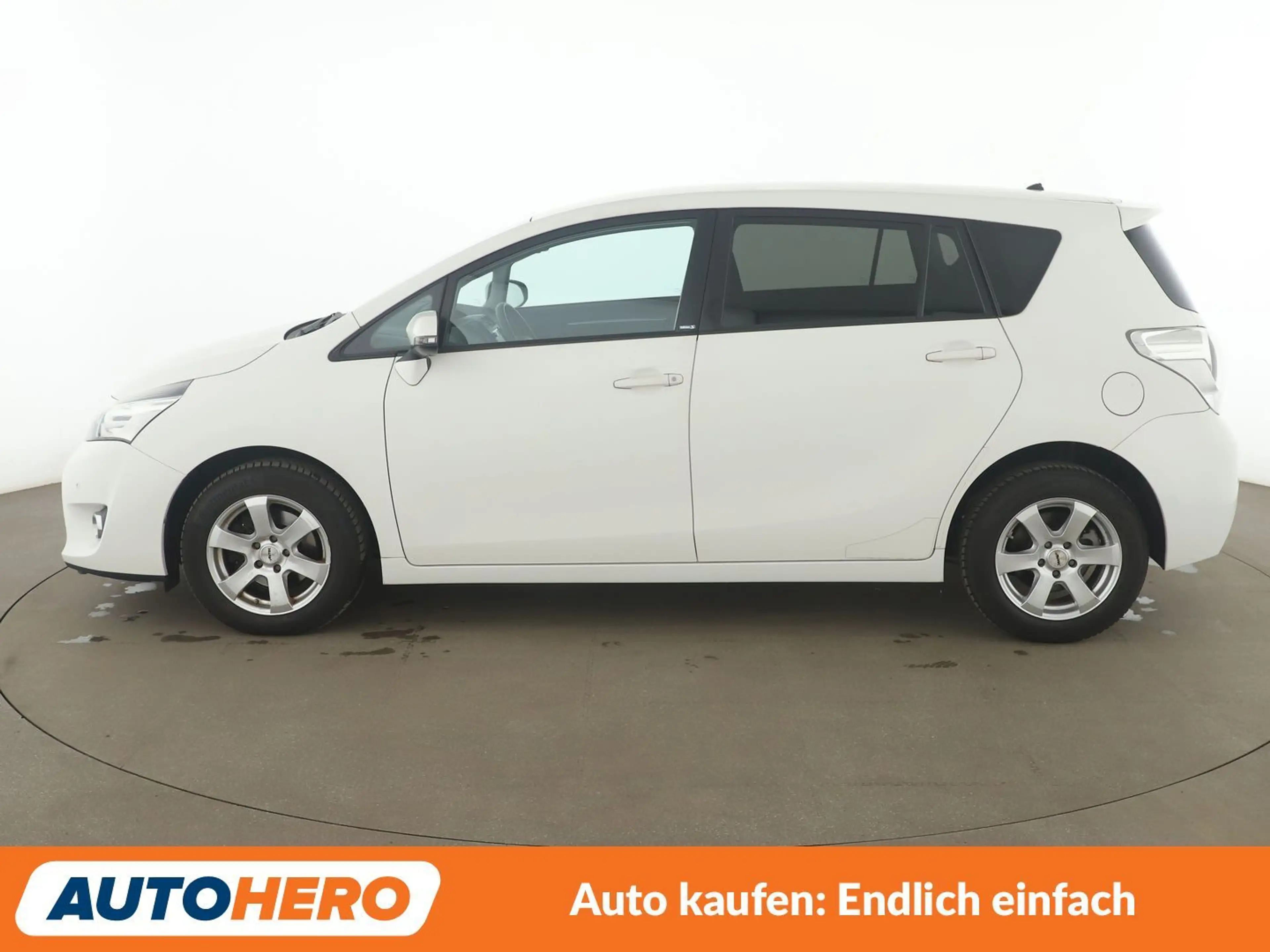 Toyota Verso 1.8 Edition-S*NAVI*TEMPO*PDC*SHZ*LIM*ALU* — photo 3