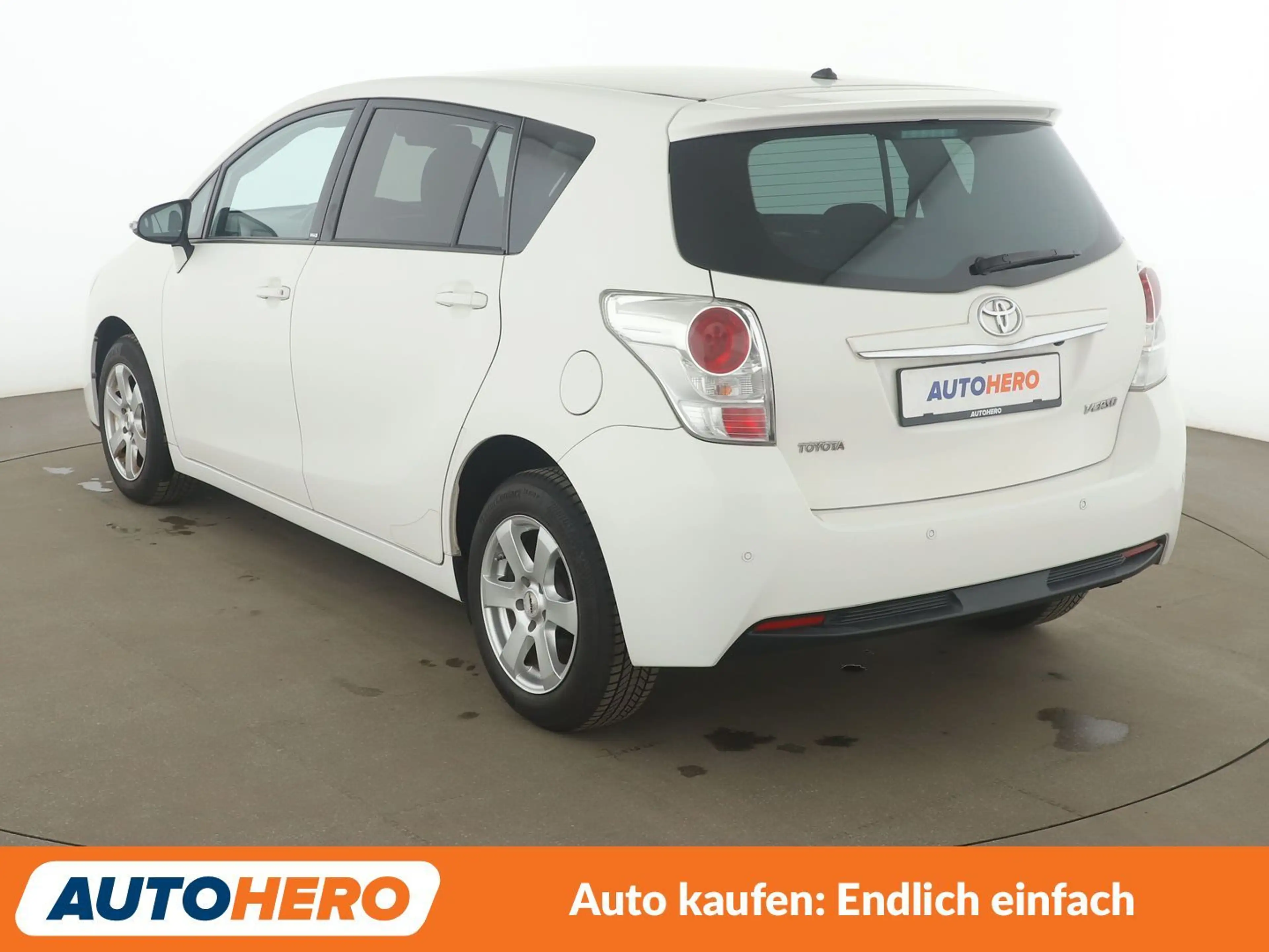 Toyota Verso 1.8 Edition-S*NAVI*TEMPO*PDC*SHZ*LIM*ALU* — photo 4