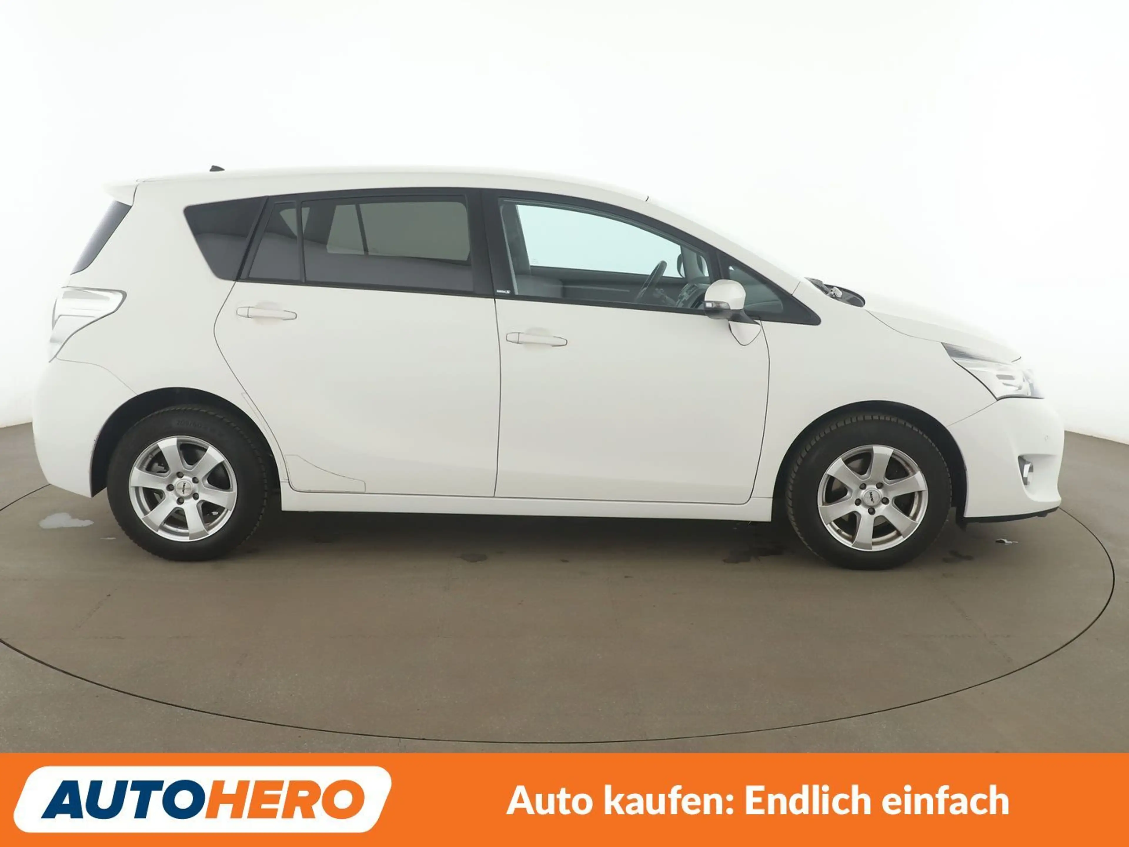 Toyota Verso 1.8 Edition-S*NAVI*TEMPO*PDC*SHZ*LIM*ALU* — photo 7