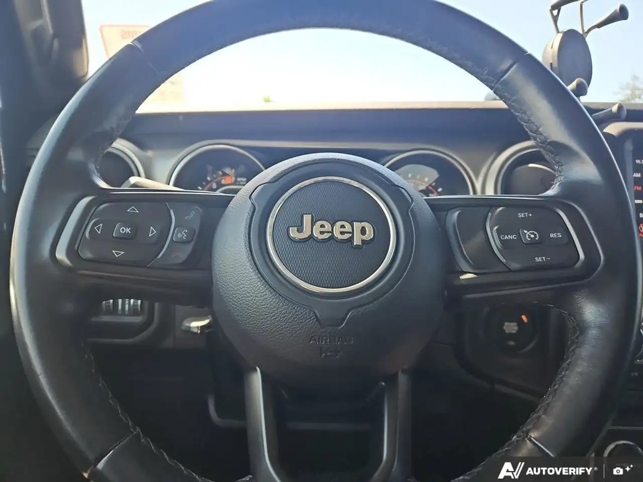Jeep Wrangler снимка Jeep Wrangler