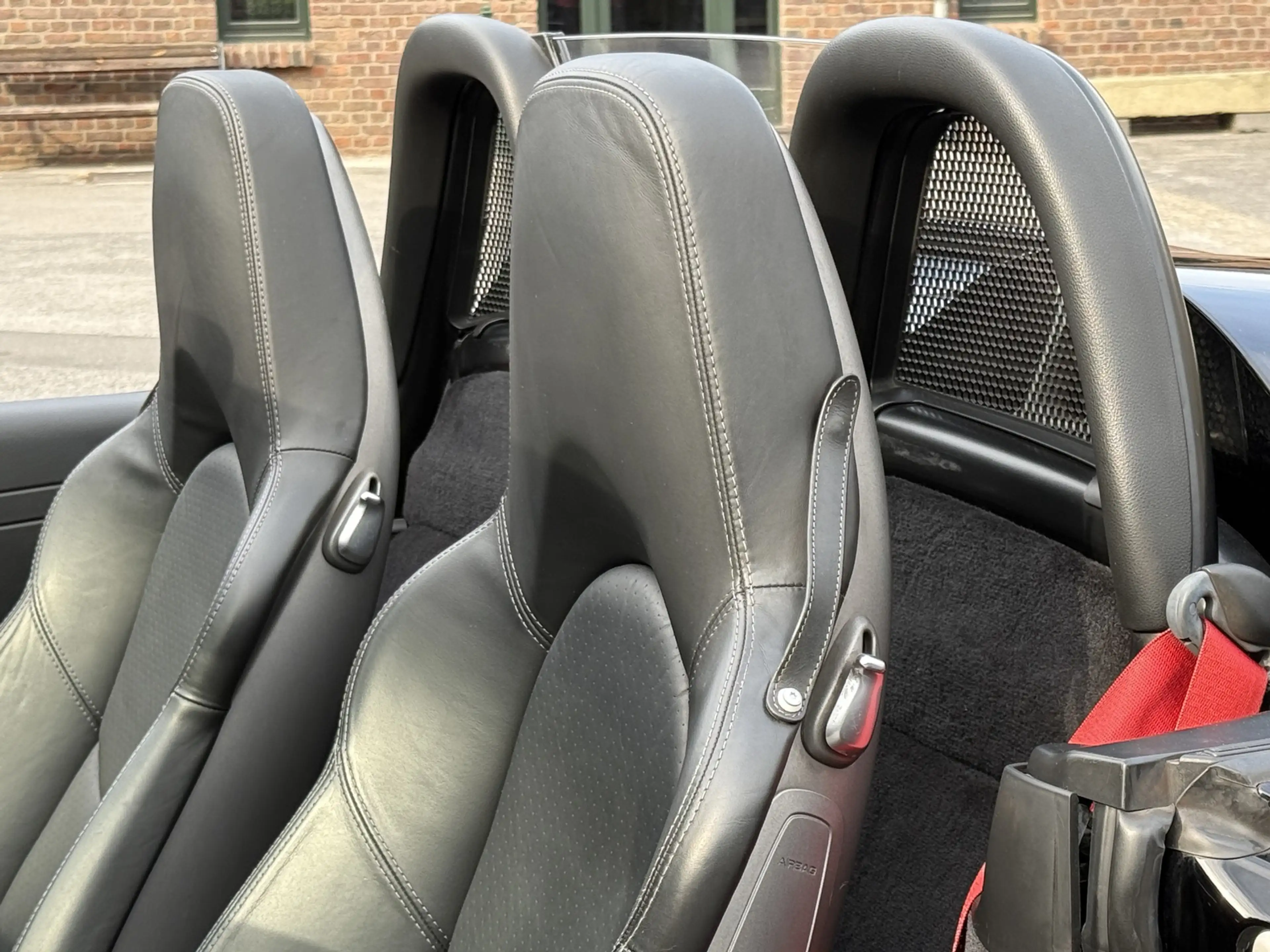 Porsche Boxster 987 Spyder PDK*SPORTABGAS*BI-XENON*PCM-NAVI — photo 2