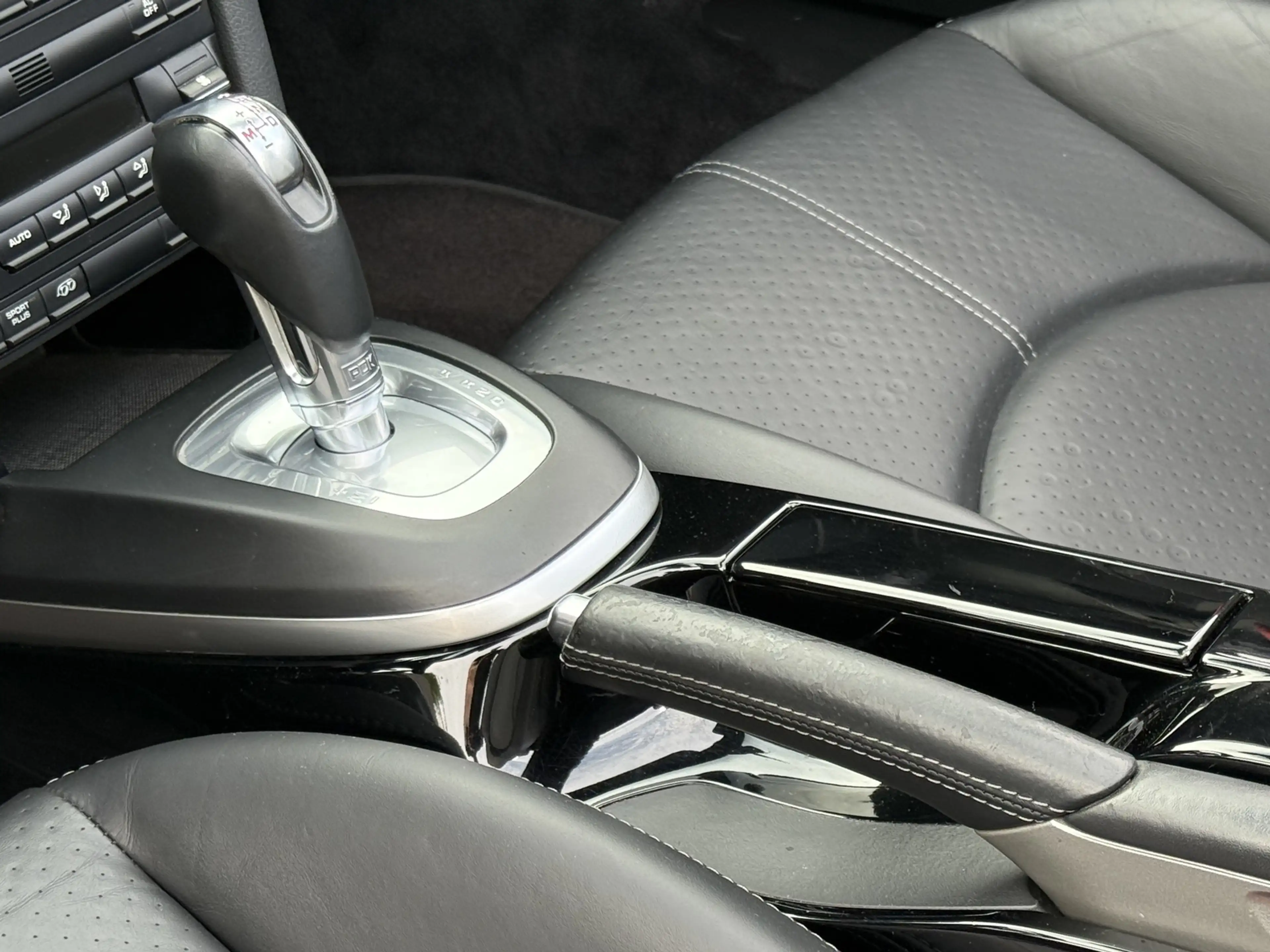 Porsche Boxster 987 Spyder PDK*SPORTABGAS*BI-XENON*PCM-NAVI — photo 10