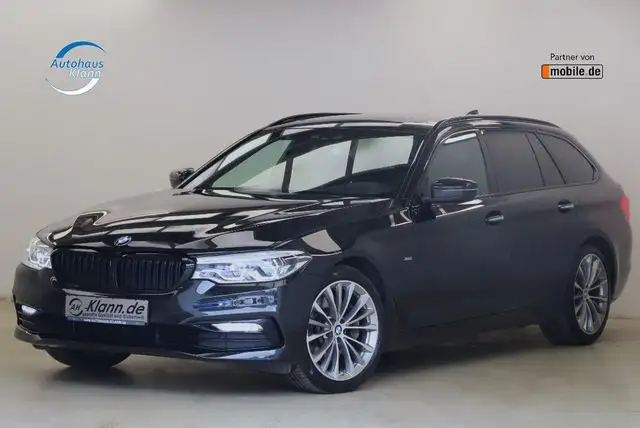 BMW 5 Series view 3