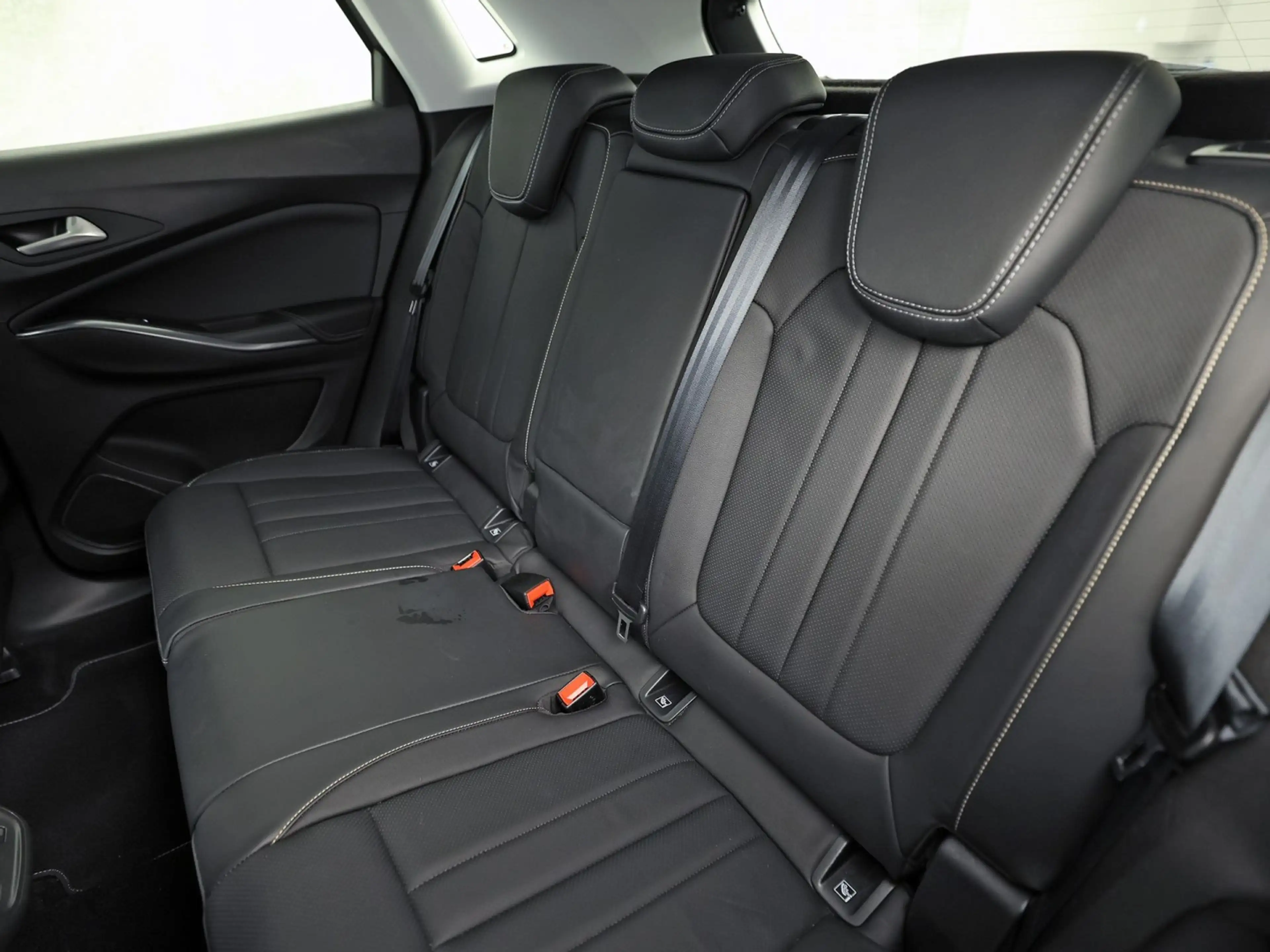 Opel Grandland X 1.2 Turbo Ultimate Sport Automaat (APPLE CARPLAY, — photo 13